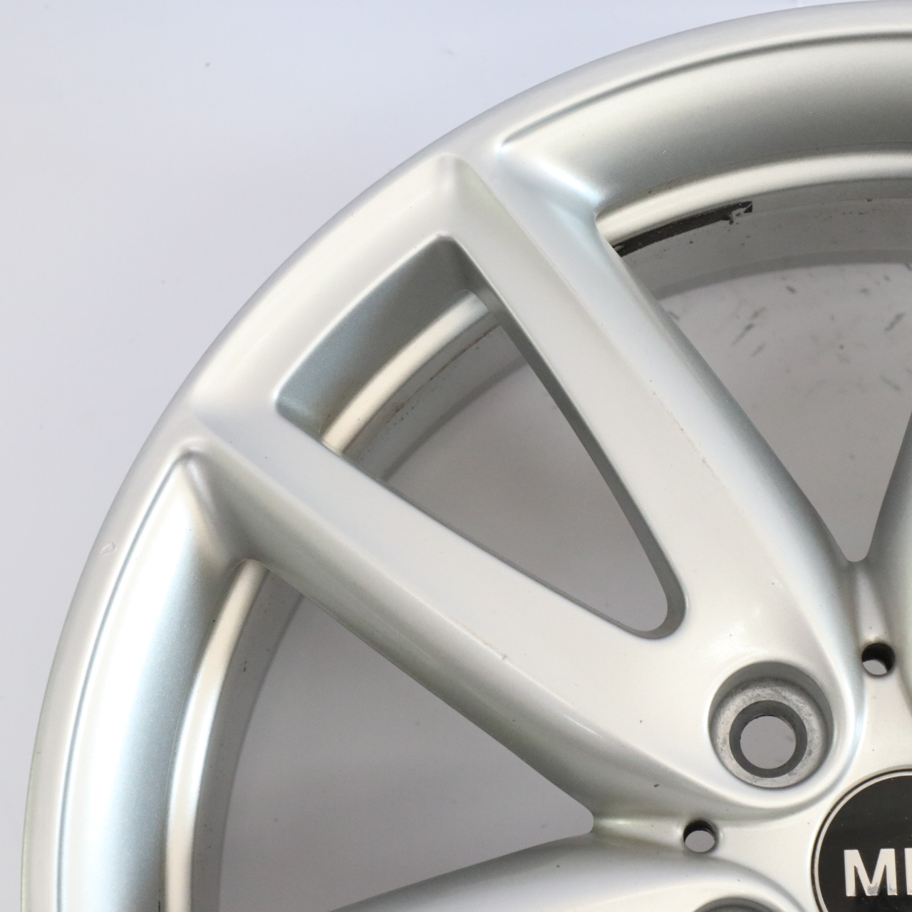 Mini F54 Silber Felge 18" 8J ET:57 JCW Grip Speiche 6856049