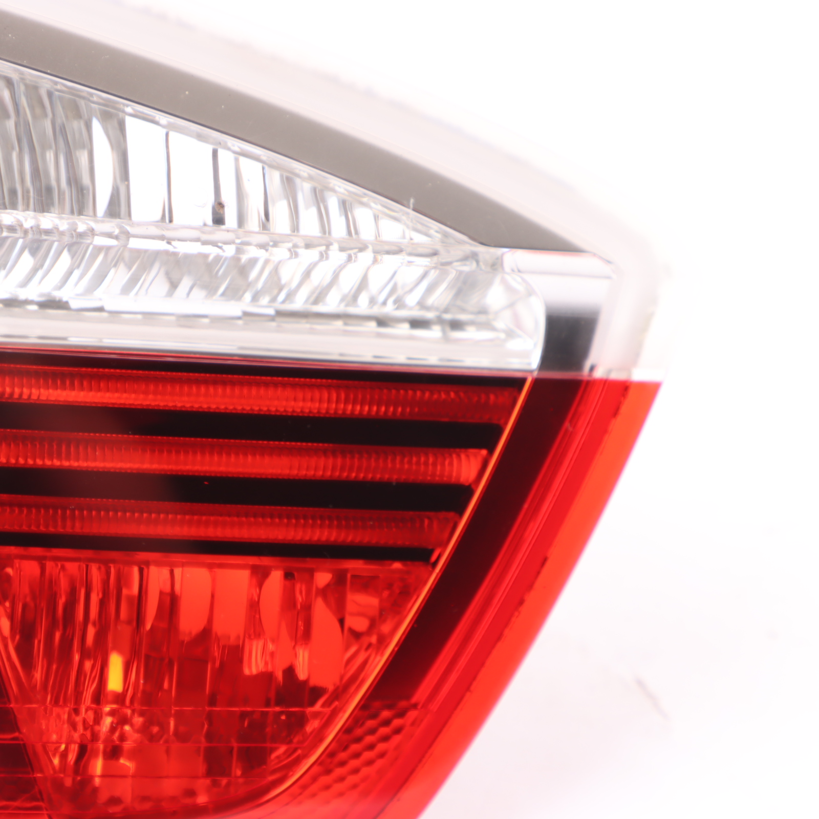 BMW E90 Left Rear Light In Trunk Lid Rear Lamp 6937459