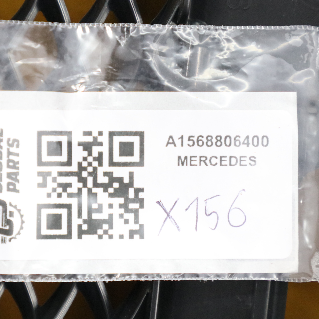 Mercedes X156 Kühlergrill Frontträger A1568806400