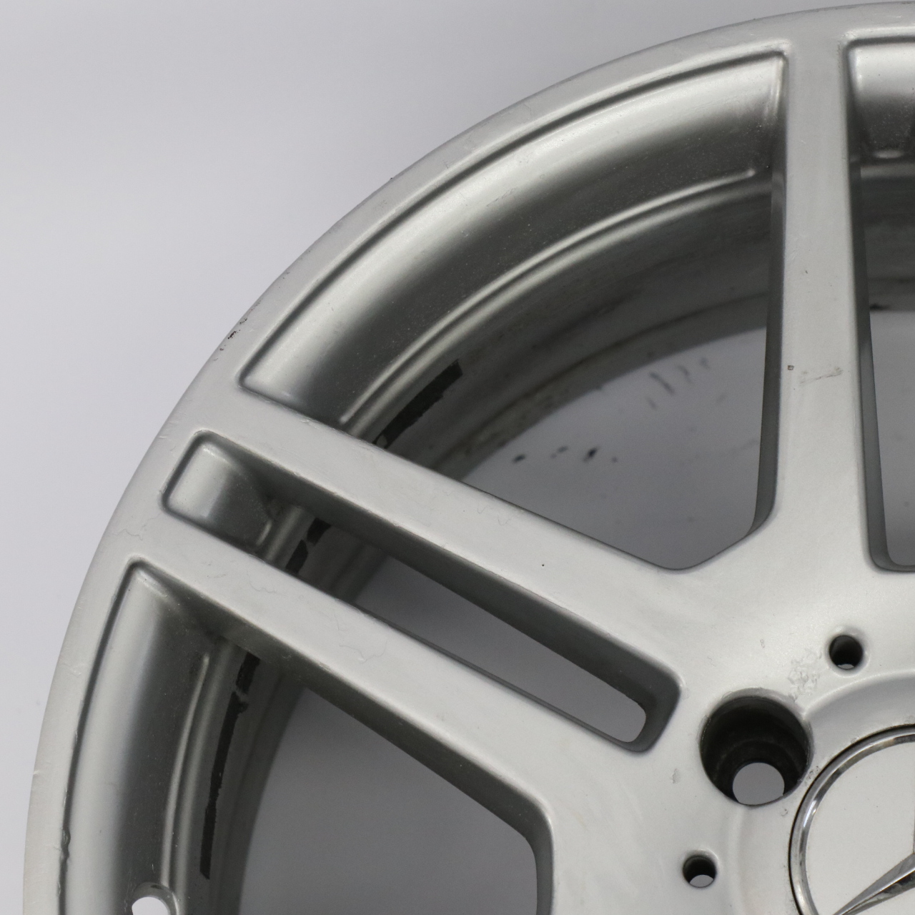 Mercedes W207 A207 Leichtmetallfelge 18" 8J ET:45 6-Doppelspeiche A2074011302