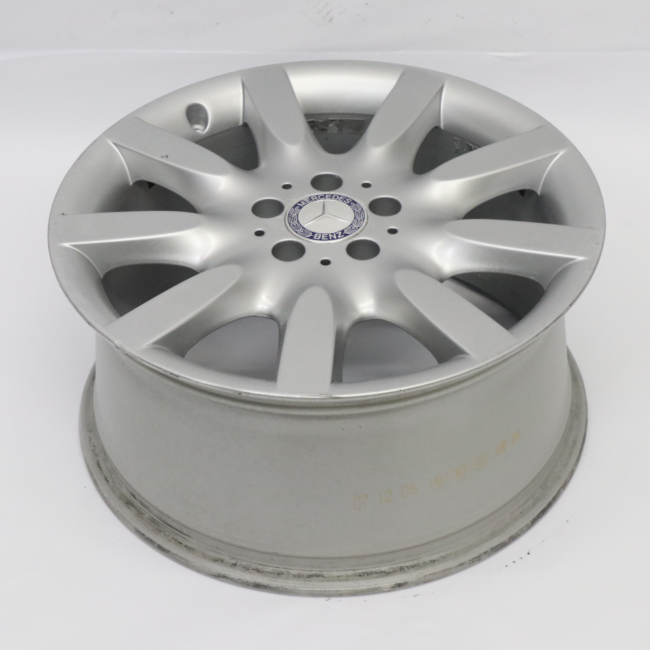 Mercedes W216 W221 Silberne Leichtmetallfelge 18" 8,5J ET:43 A2214011902