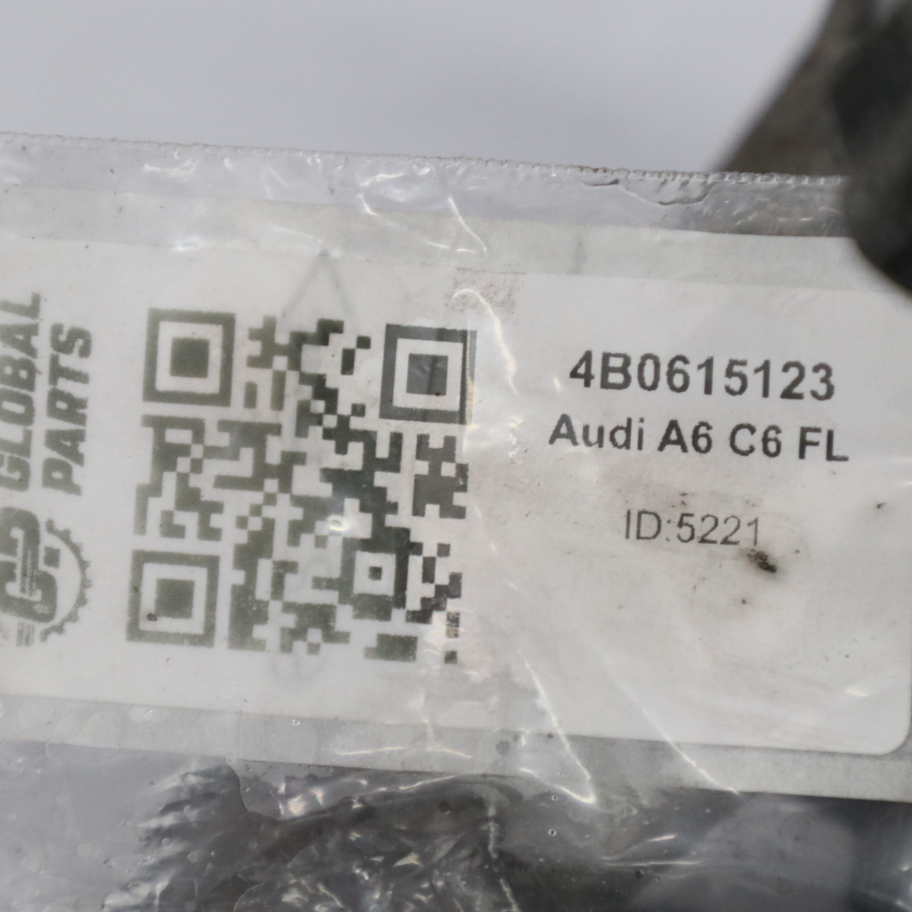 Audi A6 C6 FL Brems Sattel vorne links Radbrem Sanlage 4B0615123