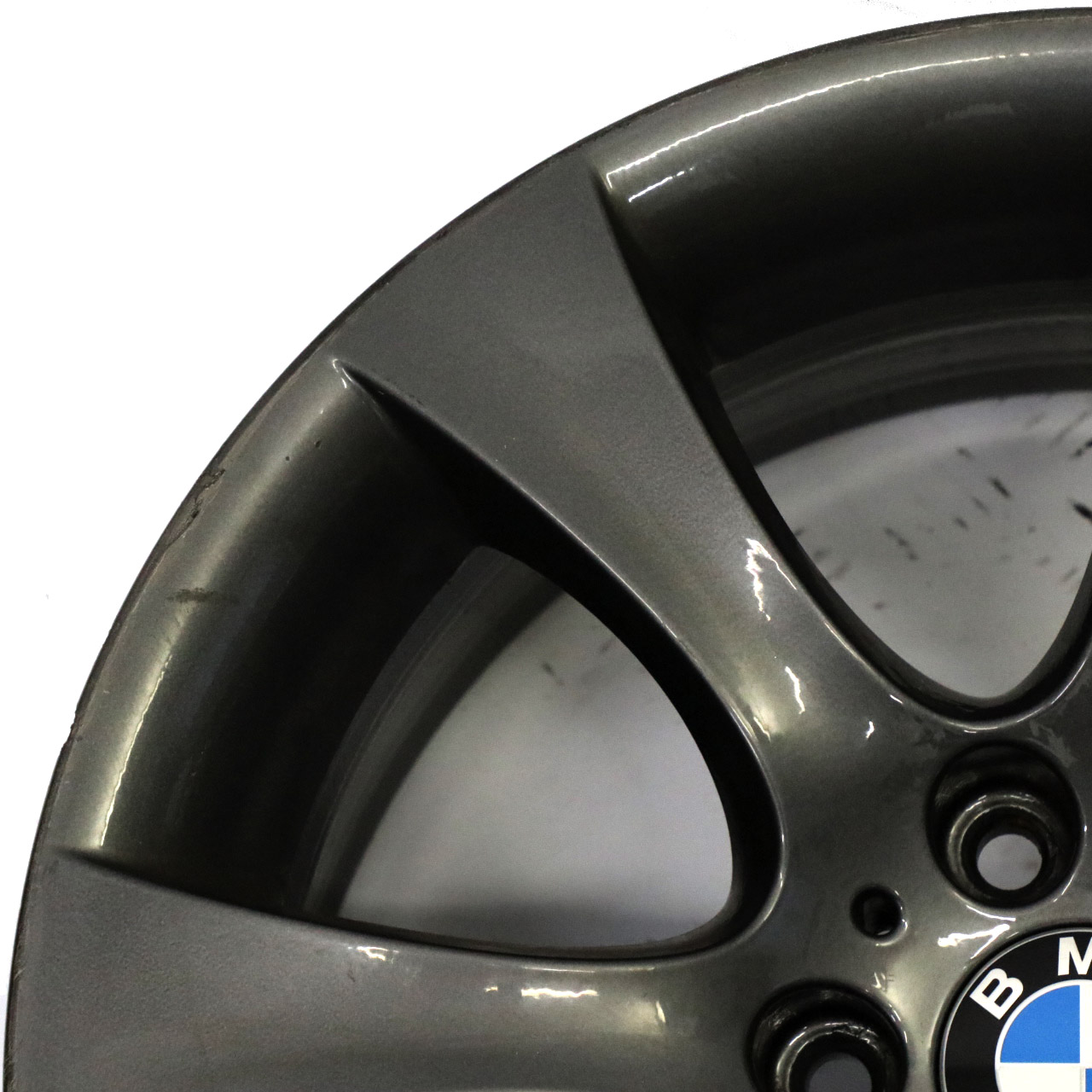 BMW E60 E61 Schwarz Leichtmetallfelge 18" 8J ET:20 Sternspeiche 124 6760617