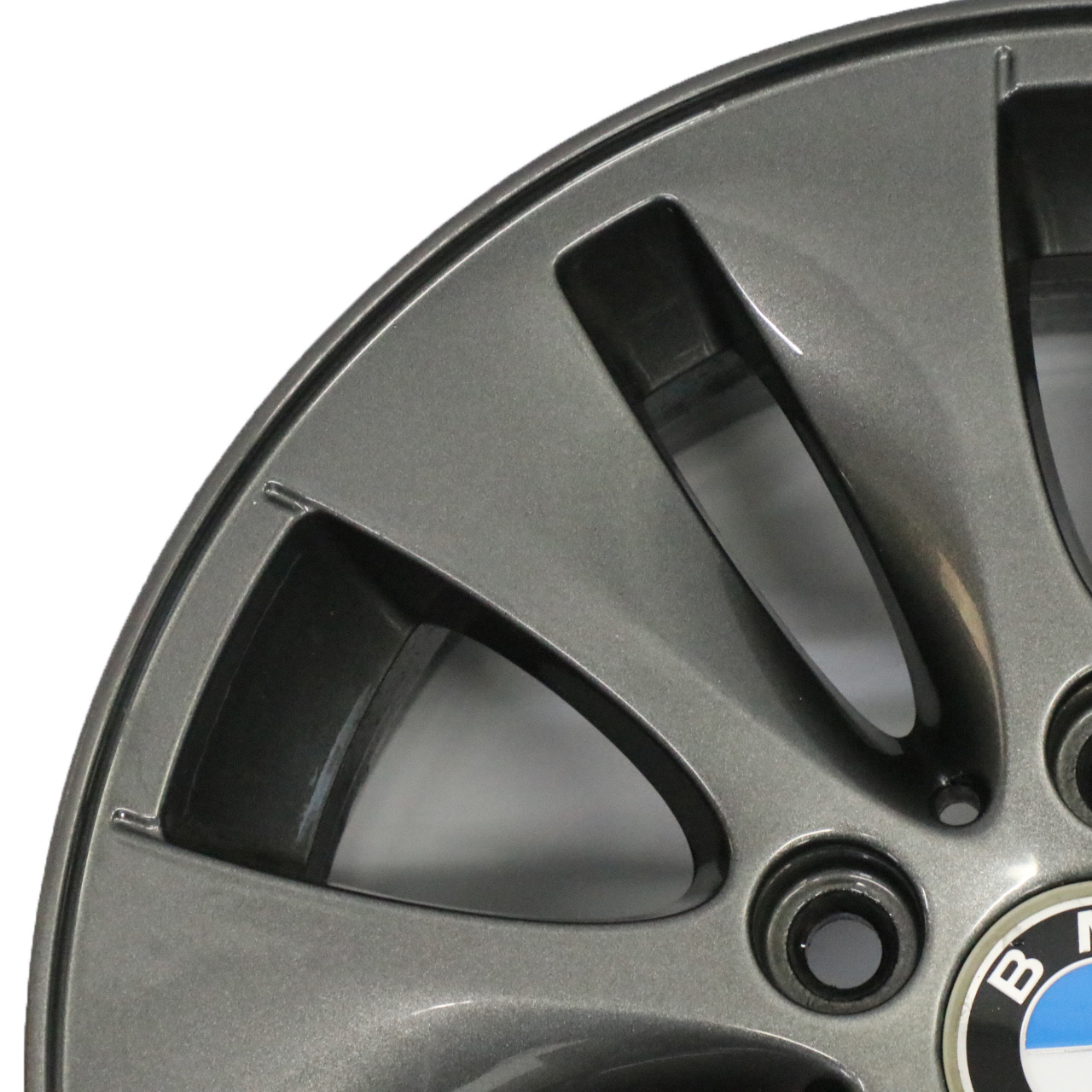 BMW E81 E82 E87 Grey Alloy Wheel Rim 16" V-spoke 229 ET:42 6,5J 6779786