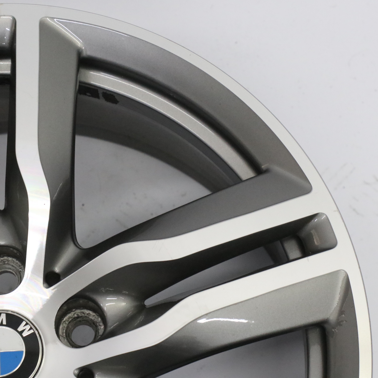 BMW X1 F48 Jante Alliage 18" M Double Spoke 570 ET:51 7,5J Ferricgrey 7850456