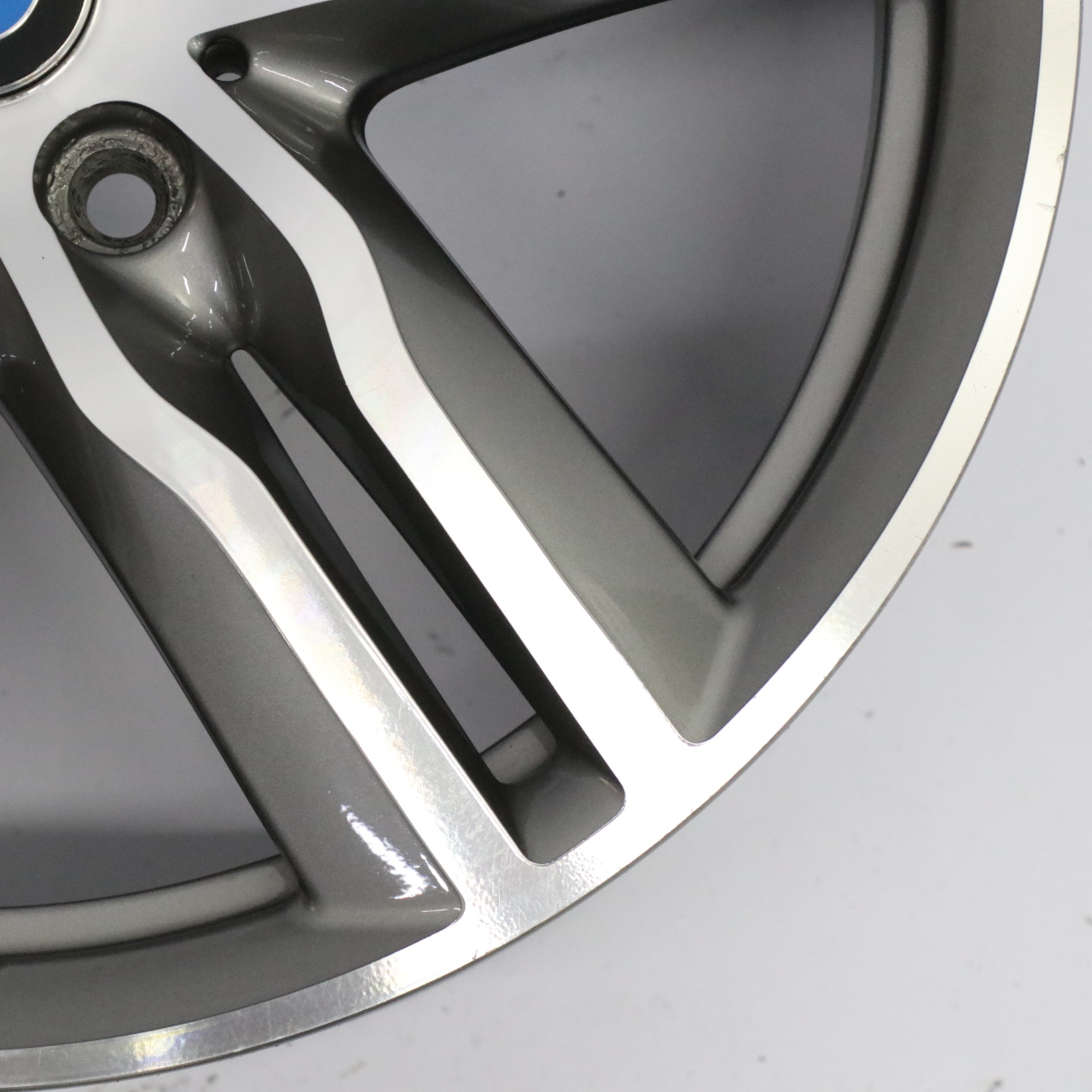 BMW X1 F48 Jante Alliage 18" M Double Spoke 570 ET:51 7,5J Ferricgrey 7850456