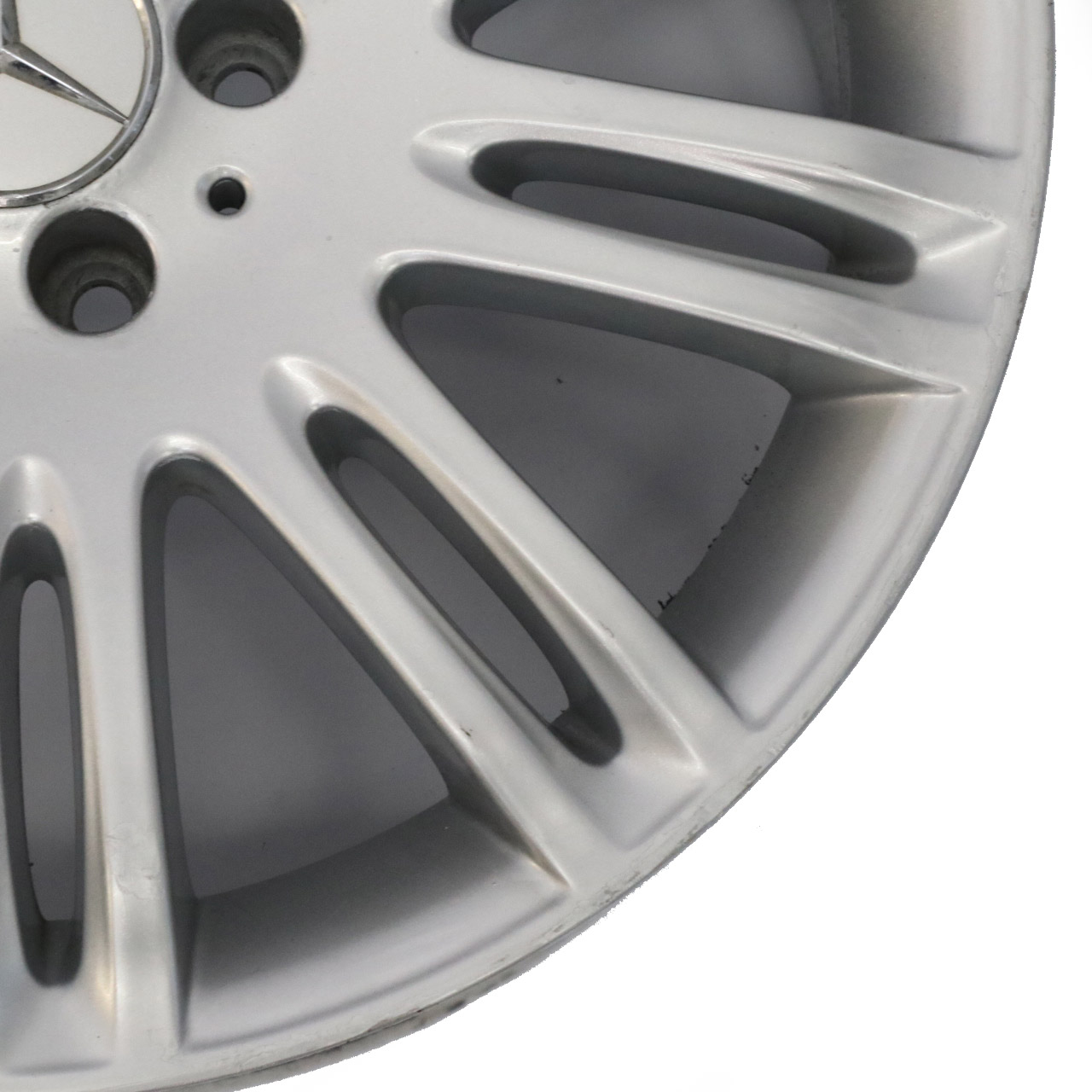 Mercedes W211 Leichtmetallfelge 18" 8,5J ET:38 10 Doppelspeiche A2114015302