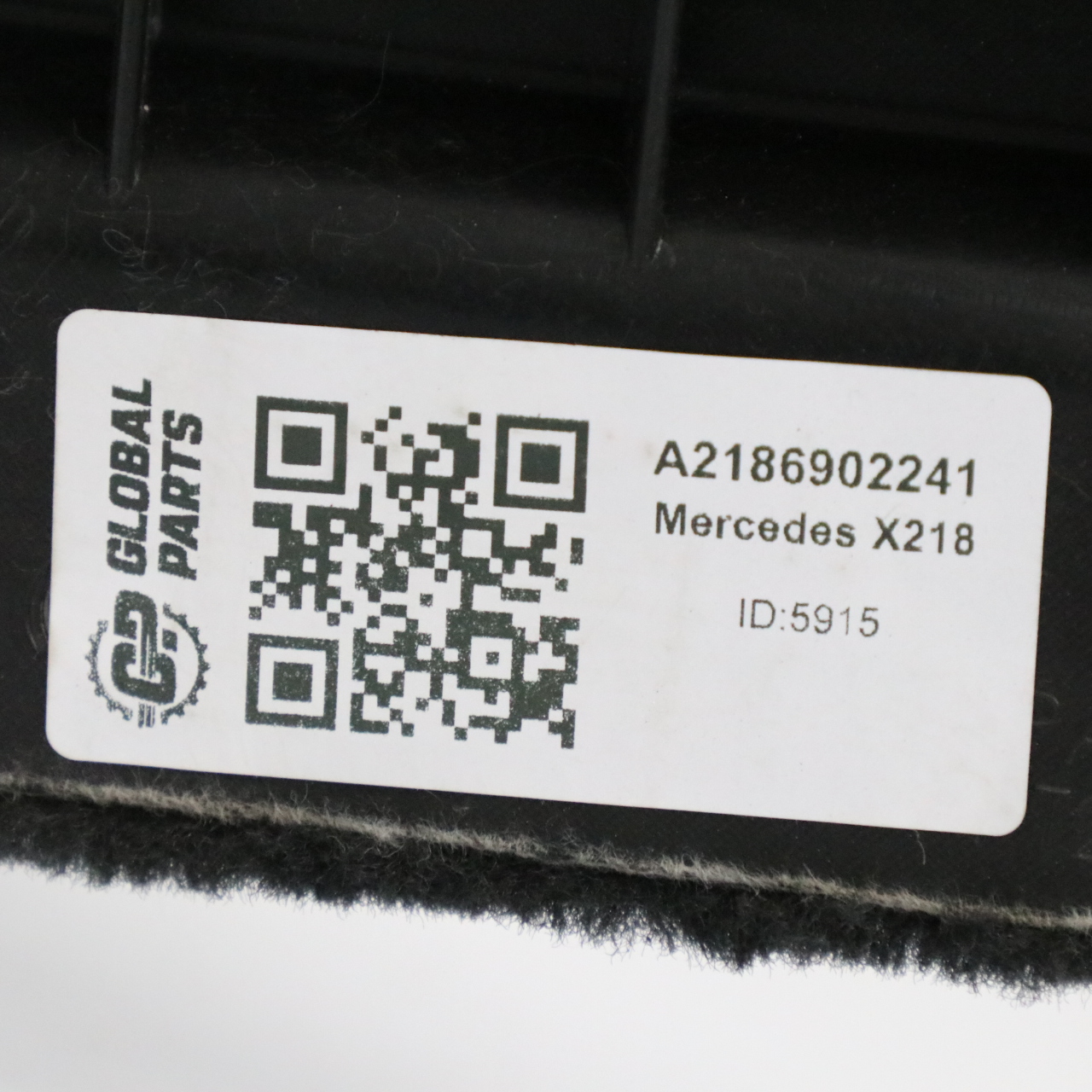 Mercedes X218 Hinten Links Kofferraumabdeckung D-Säule Schwarz A2186902241