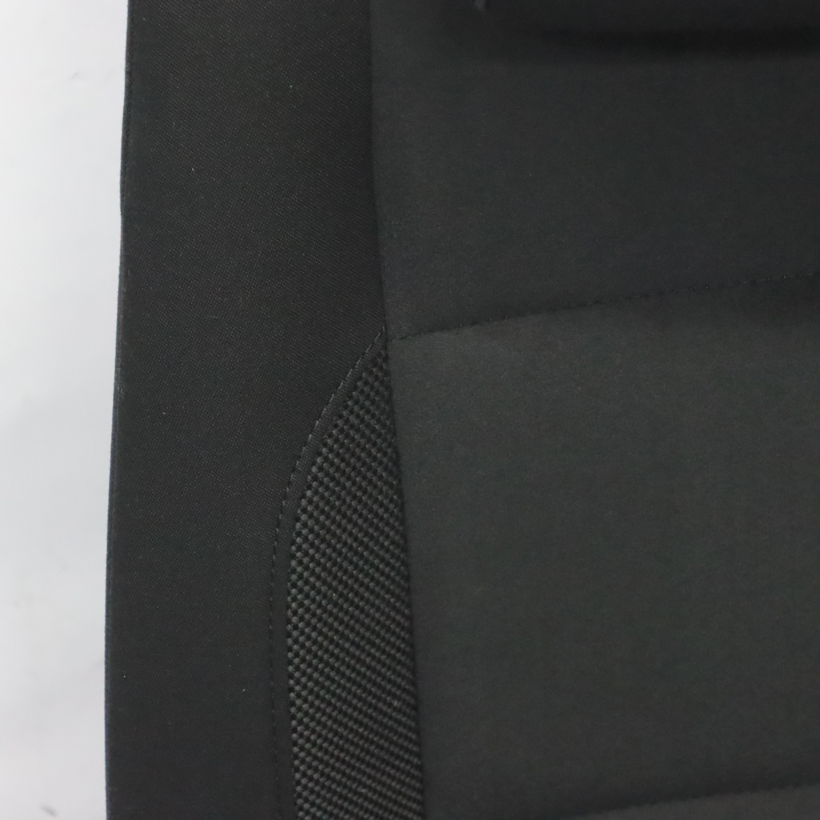 VW Volkswagen Tiguan 5N Hinten Rechts Sitz Schwarz Titan Stoff Interieur