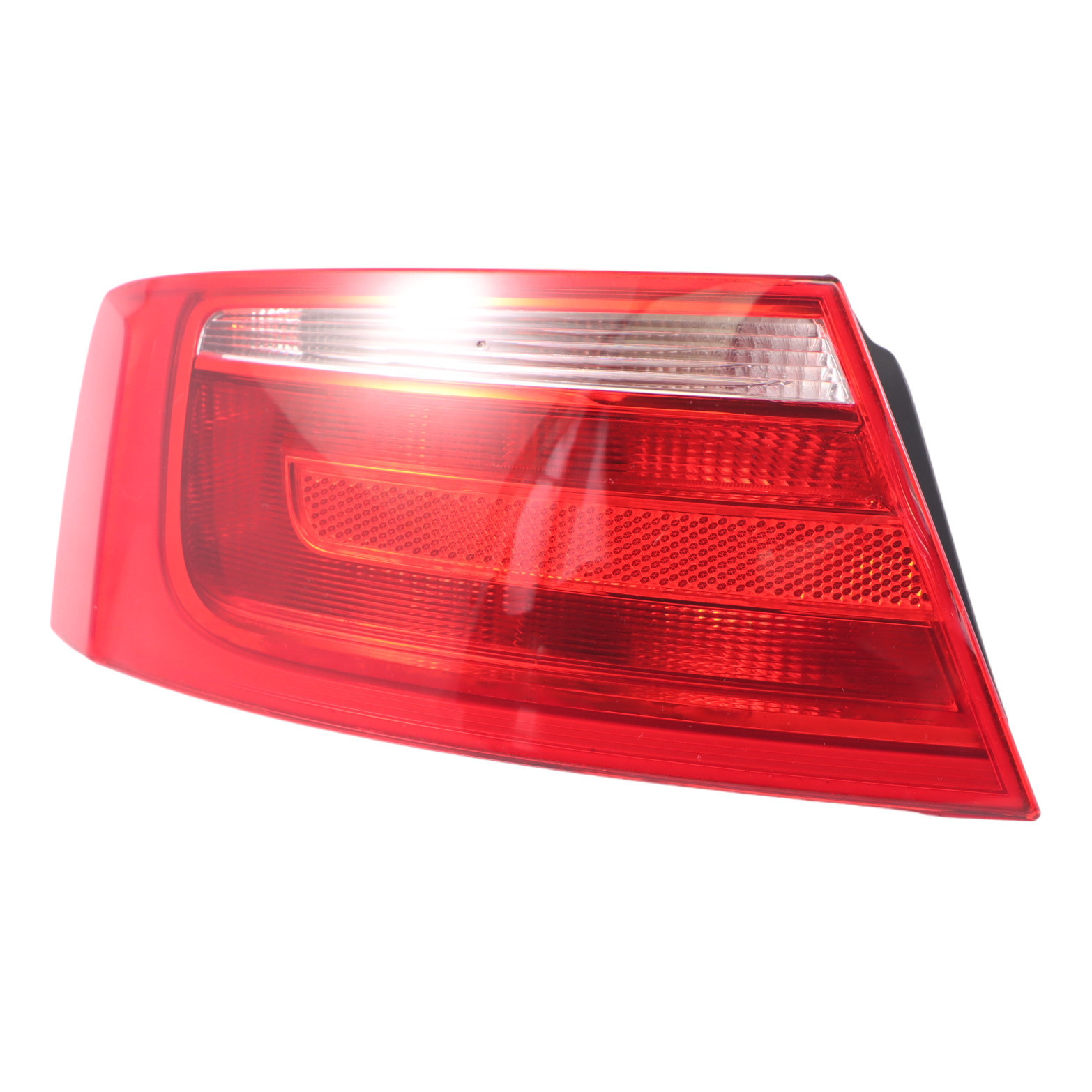 Audi A5 8T Rücklicht Lampe Links Außen 8T0945095