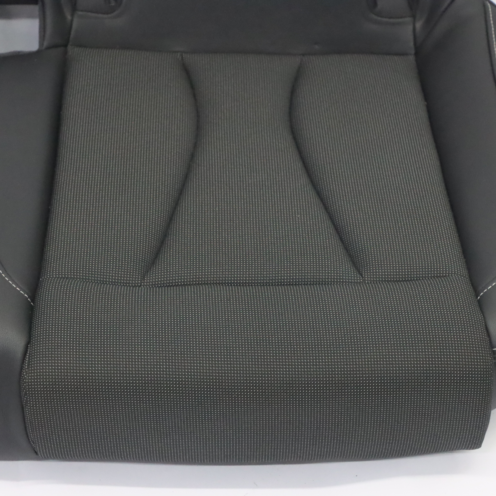 Audi A3 8V Rücksitzbank Couch Verkleidung Trim Seating Schwarz Leder 8V0885405L