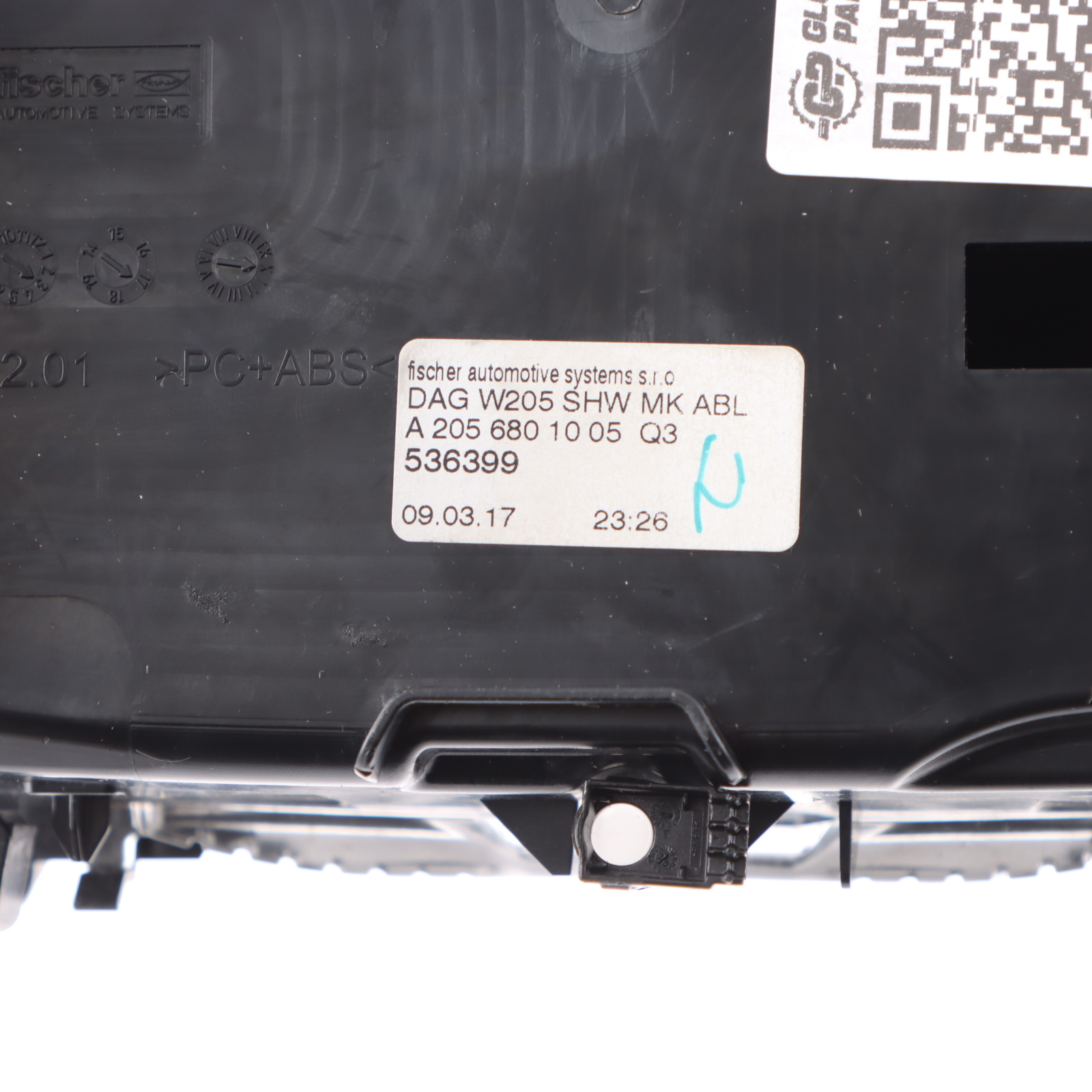 Mercedes W205 Mittelkonsole vorne Getränkehalter Ablage Schwarz 12V A2056801005