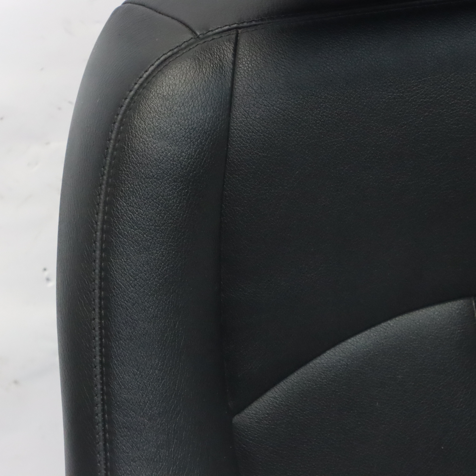 Mercedes W211 Sitz vorne rechts Interieur Leder beheizt Semi Anilin Schwarz