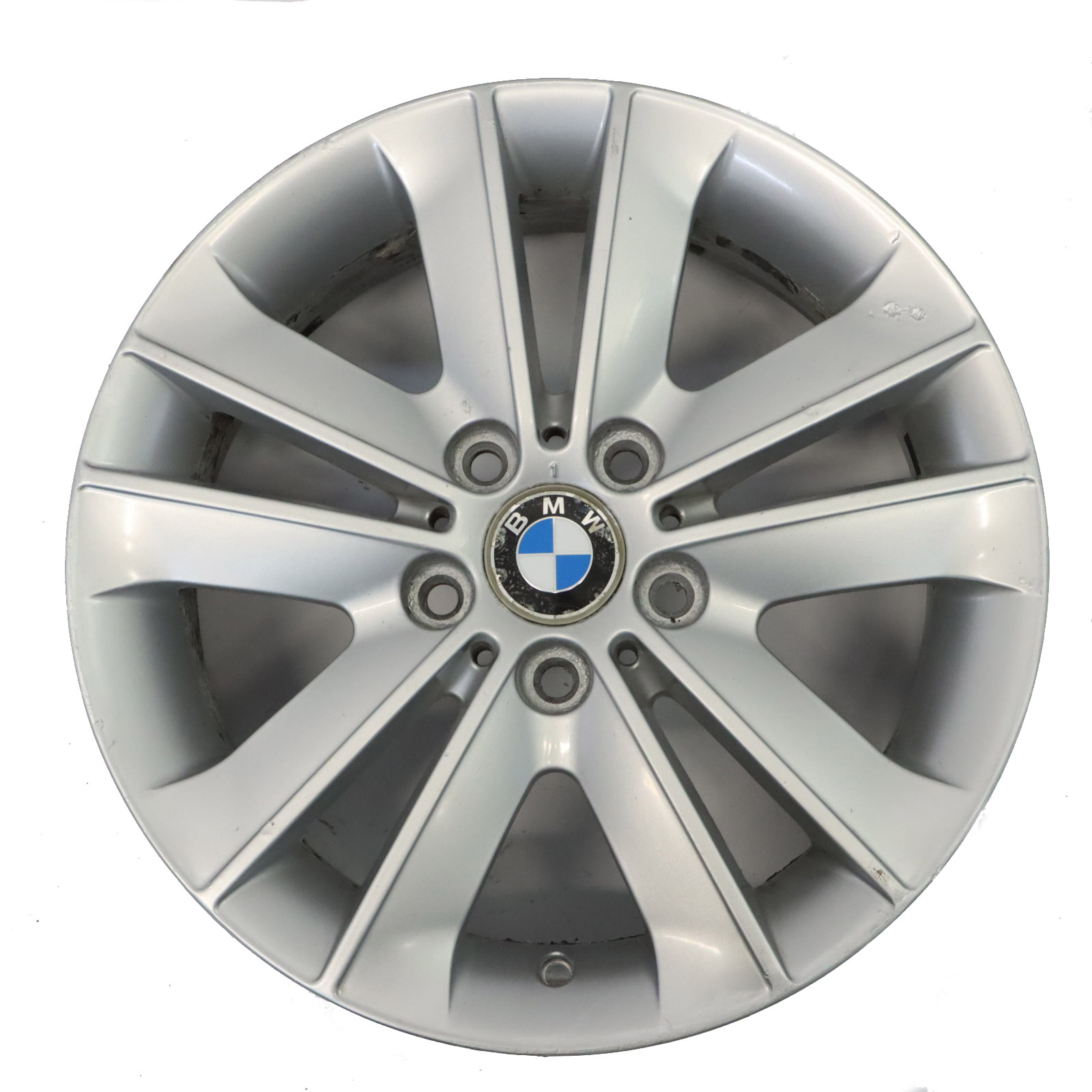 BMW E81 E87 Silberne Leicht metall felge 17" V-Speiche 141 ET:47 7J 6762888