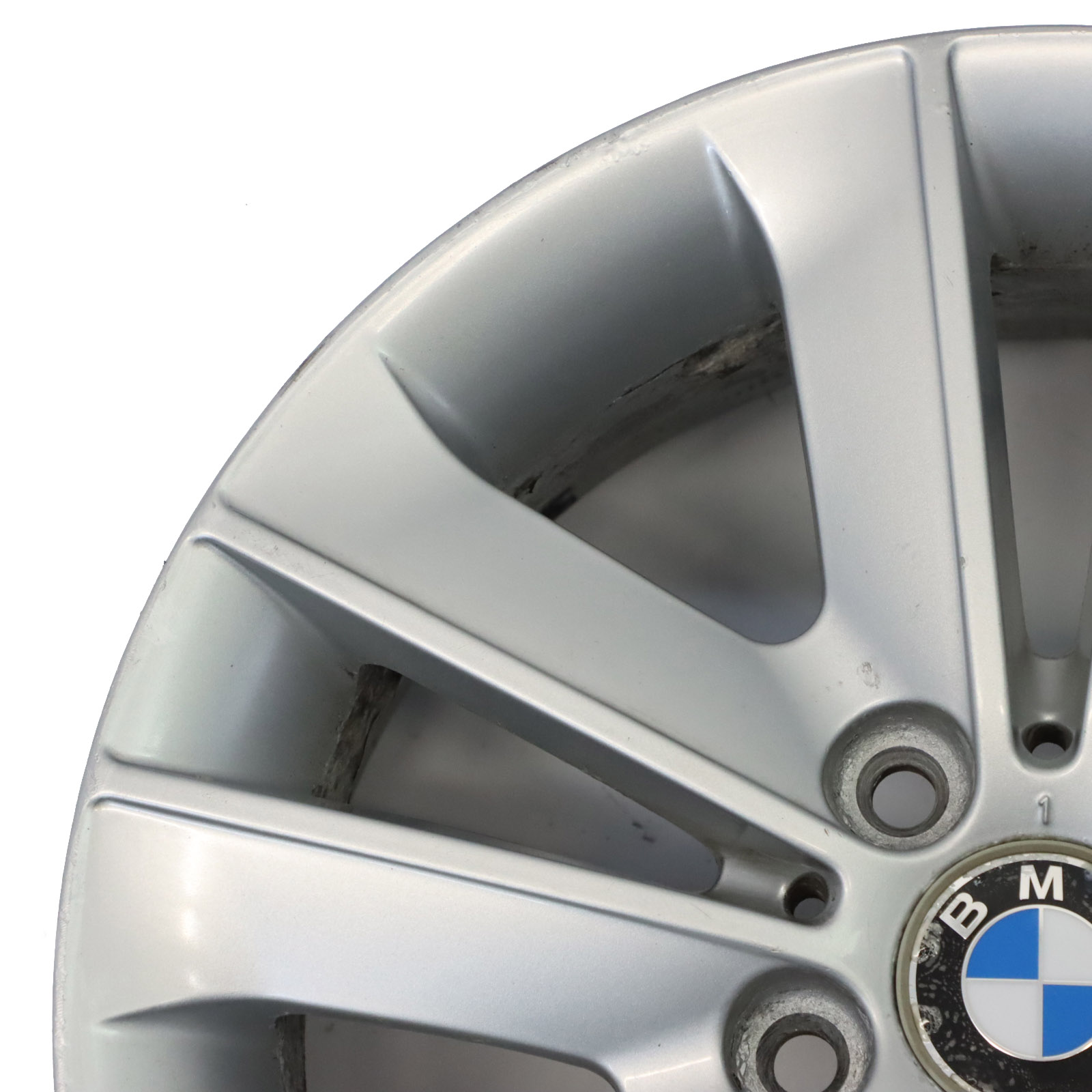 BMW E81 E87 Silberne Leicht metall felge 17" V-Speiche 141 ET:47 7J 6762888