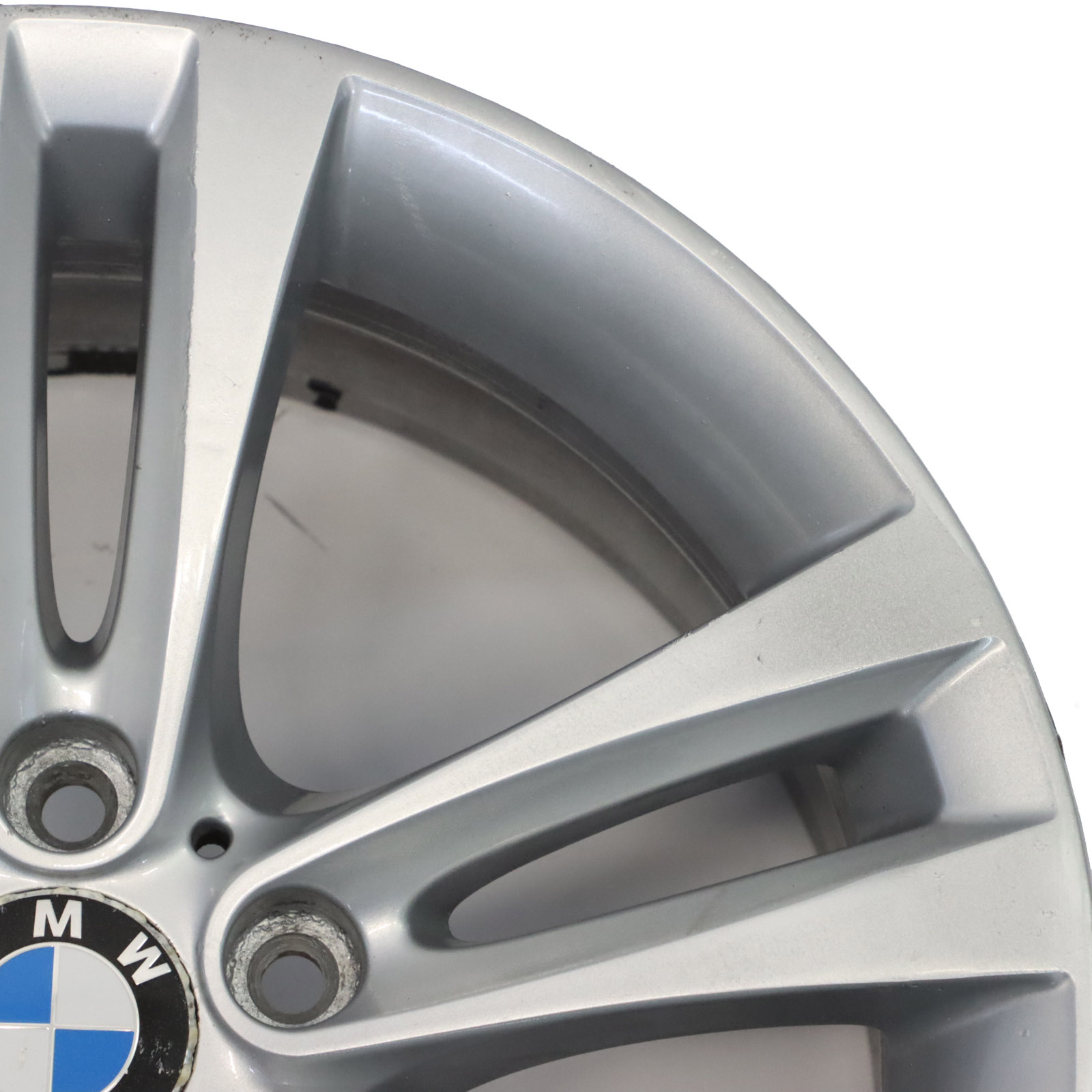 BMW F30 F31 F32 F33 Silberne Leichtmetallfelge 18" Doppelspeiche 397 ET:34 8J