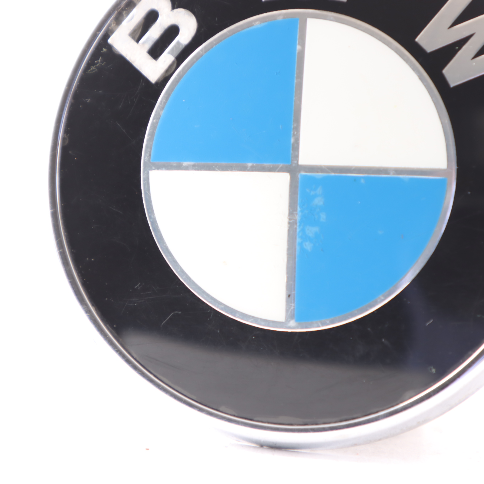 BMW E93 LCI Cabrio Klapa Bagażnika Emblemat Logo Znaczek 7146052