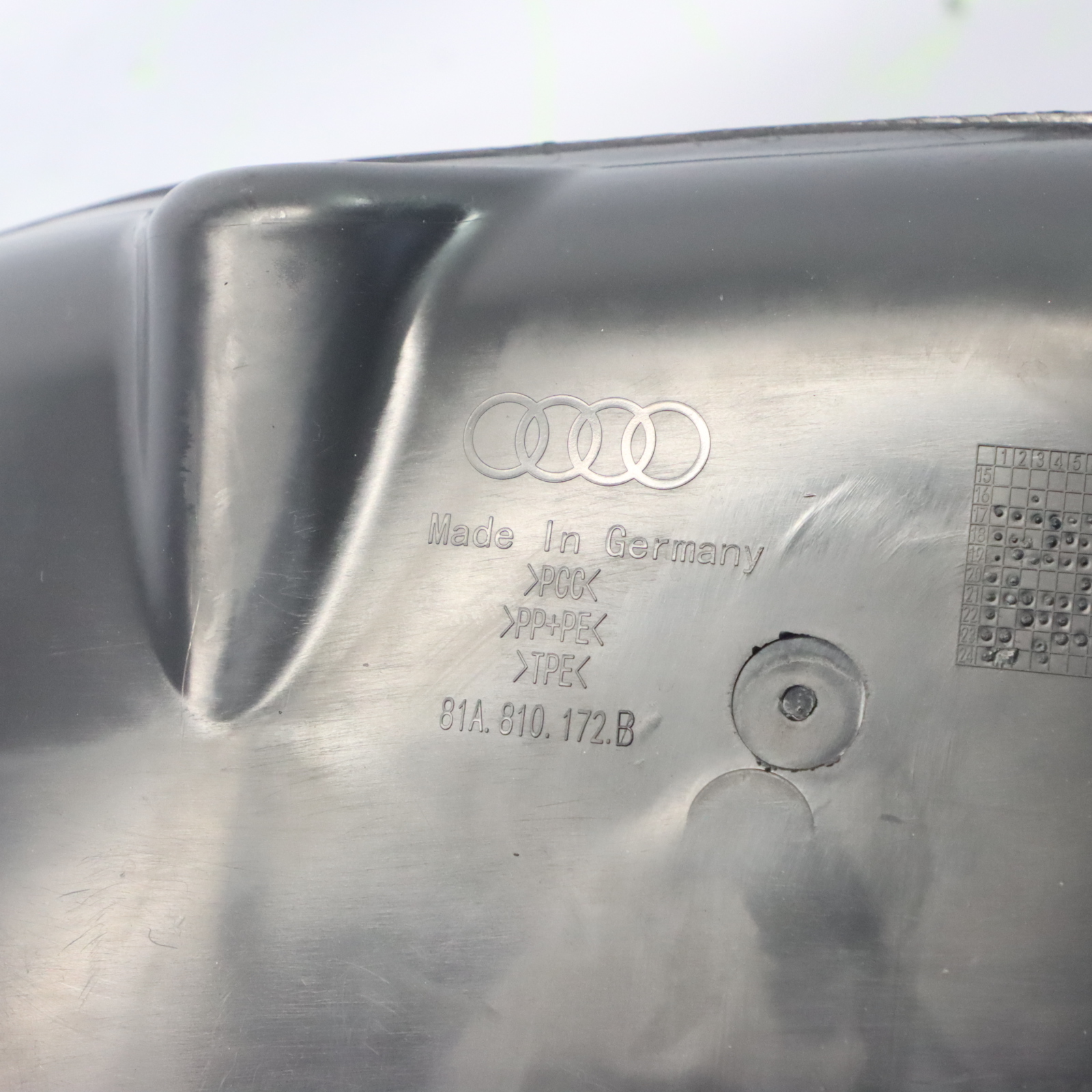 Audi Q2 GA Hinterer Radkasten Schmutzfänger Rechts Panel 81A810172B