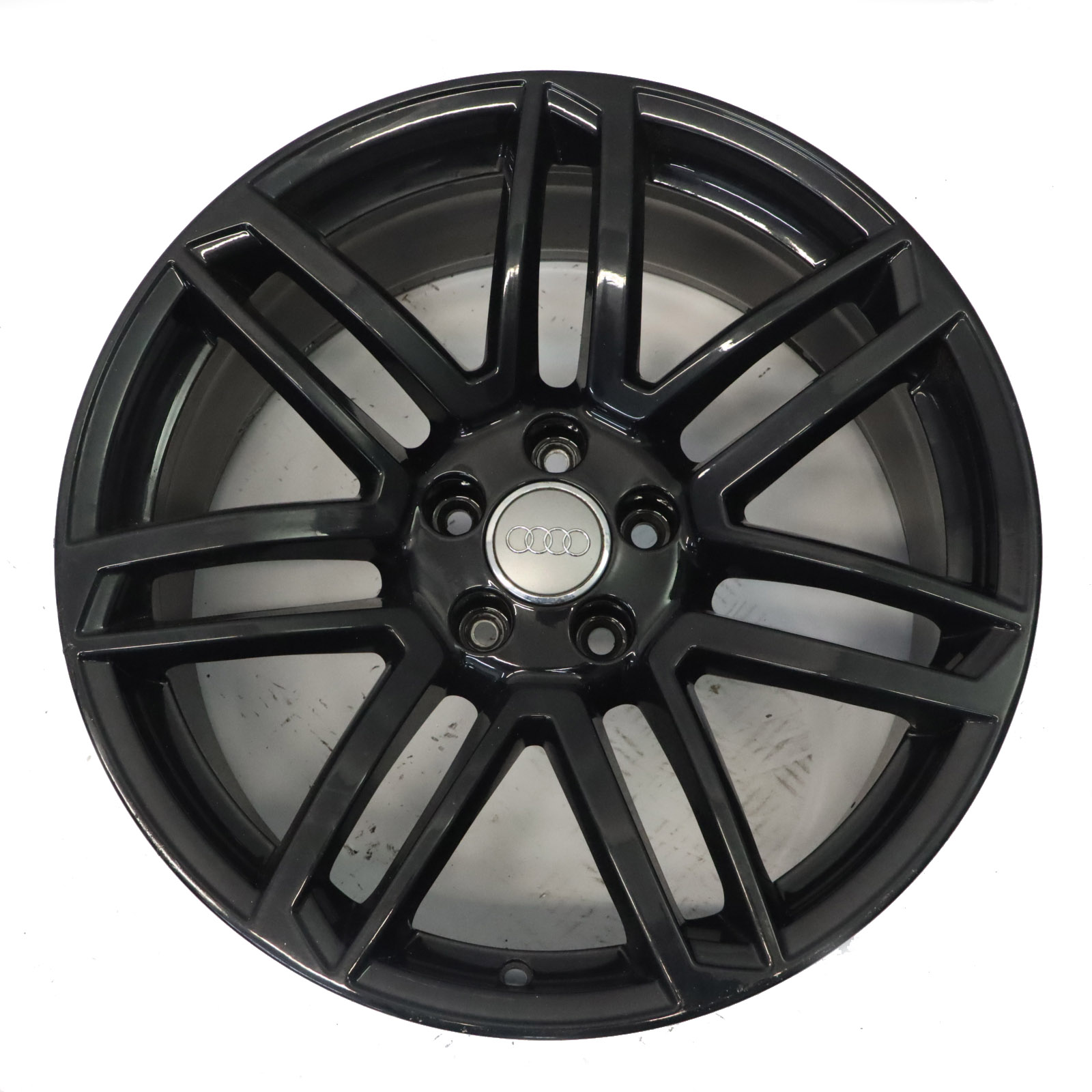 Audi A4 B8 A5 8T Schwarze Leicht Metall Felge 19" ET:33 9J 8T0601025DB