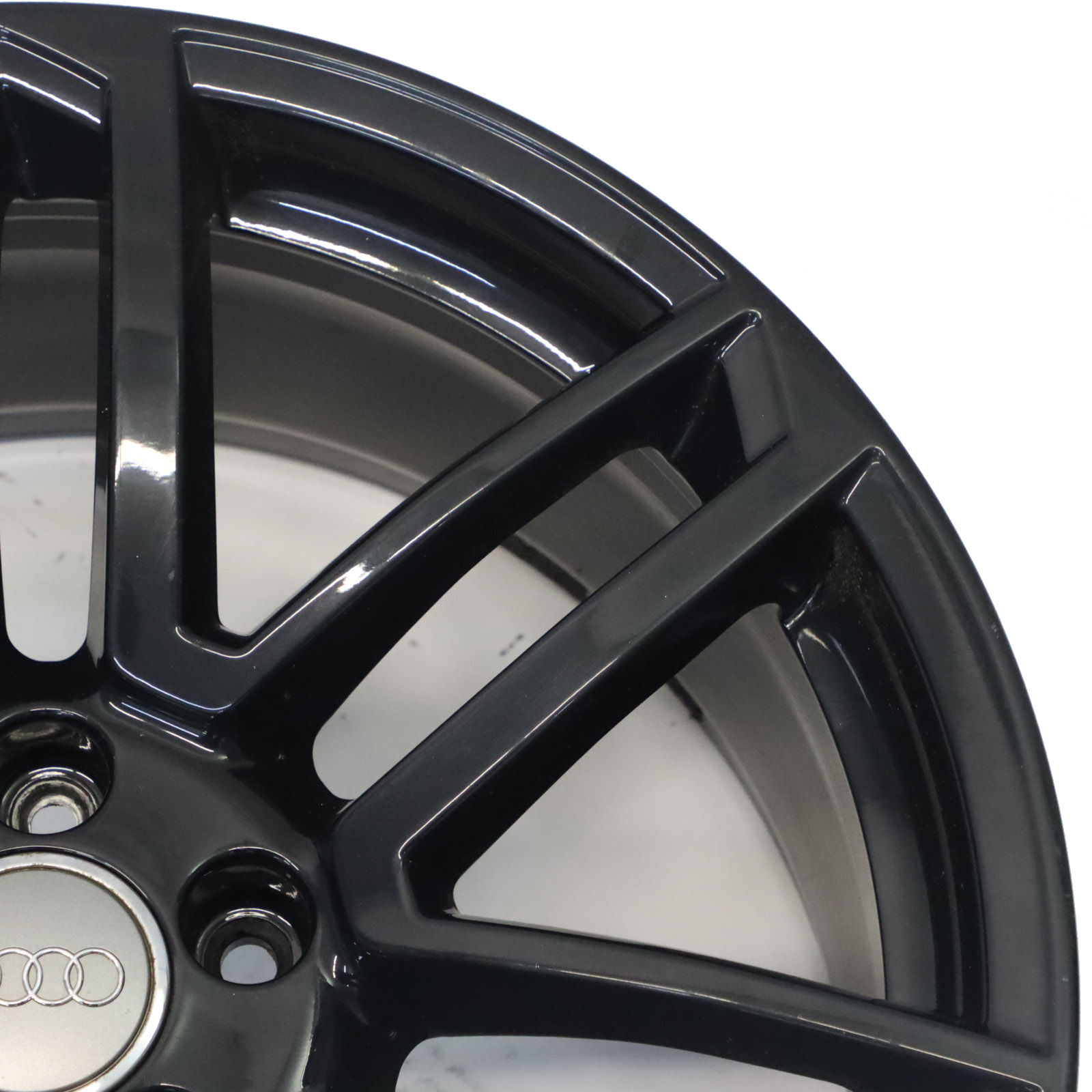 Audi A4 B8 A5 8T Schwarze Leicht Metall Felge 19" ET:33 9J 8T0601025DB