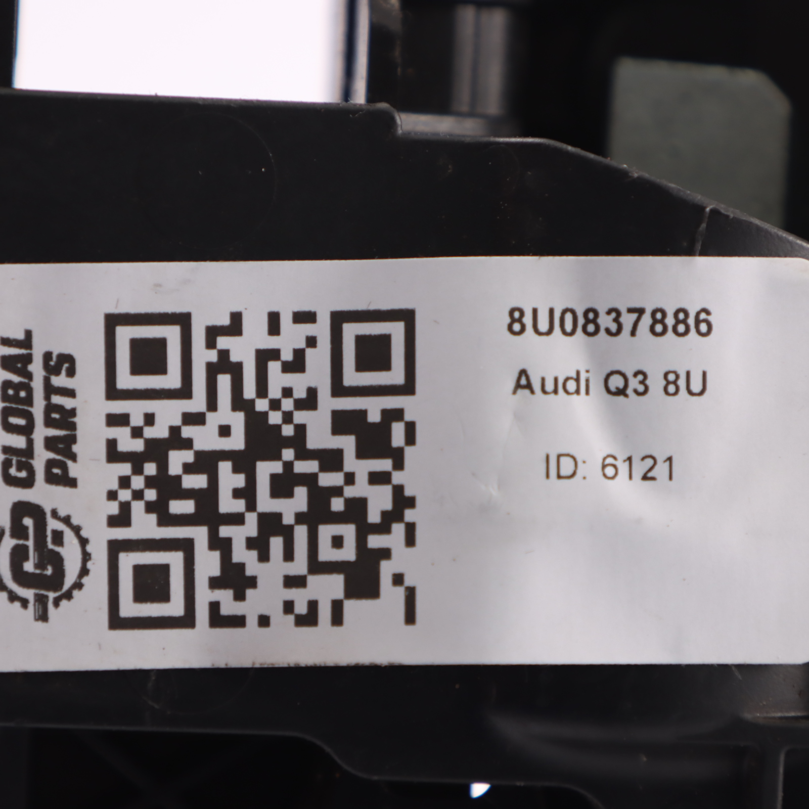 Audi Q3 8U Hinten Außen Rechts Türgriff Halterung 8U0837886