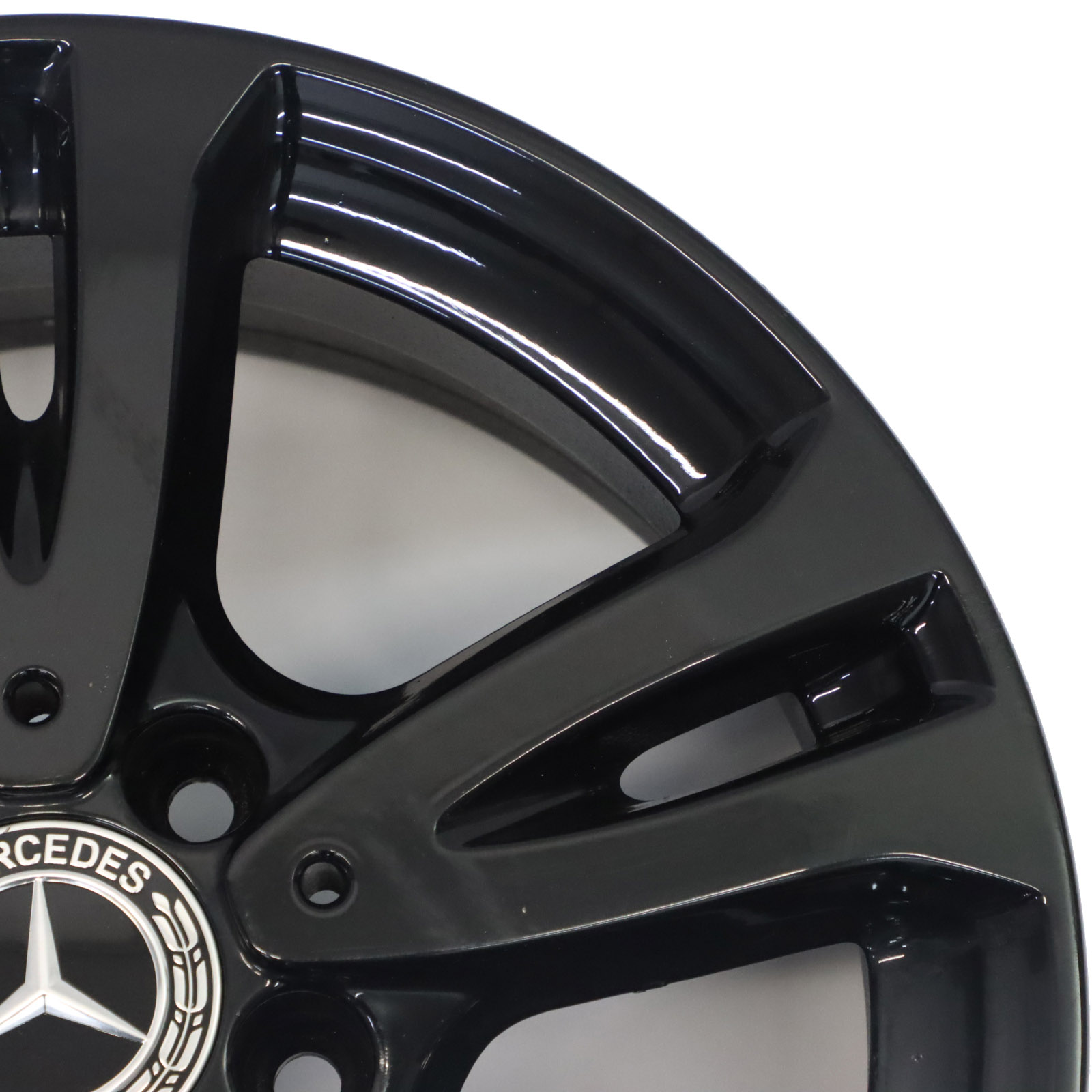 Mercedes W176 W246 Leicht Metall Felge 16" ET:49 6,5J A2464010000