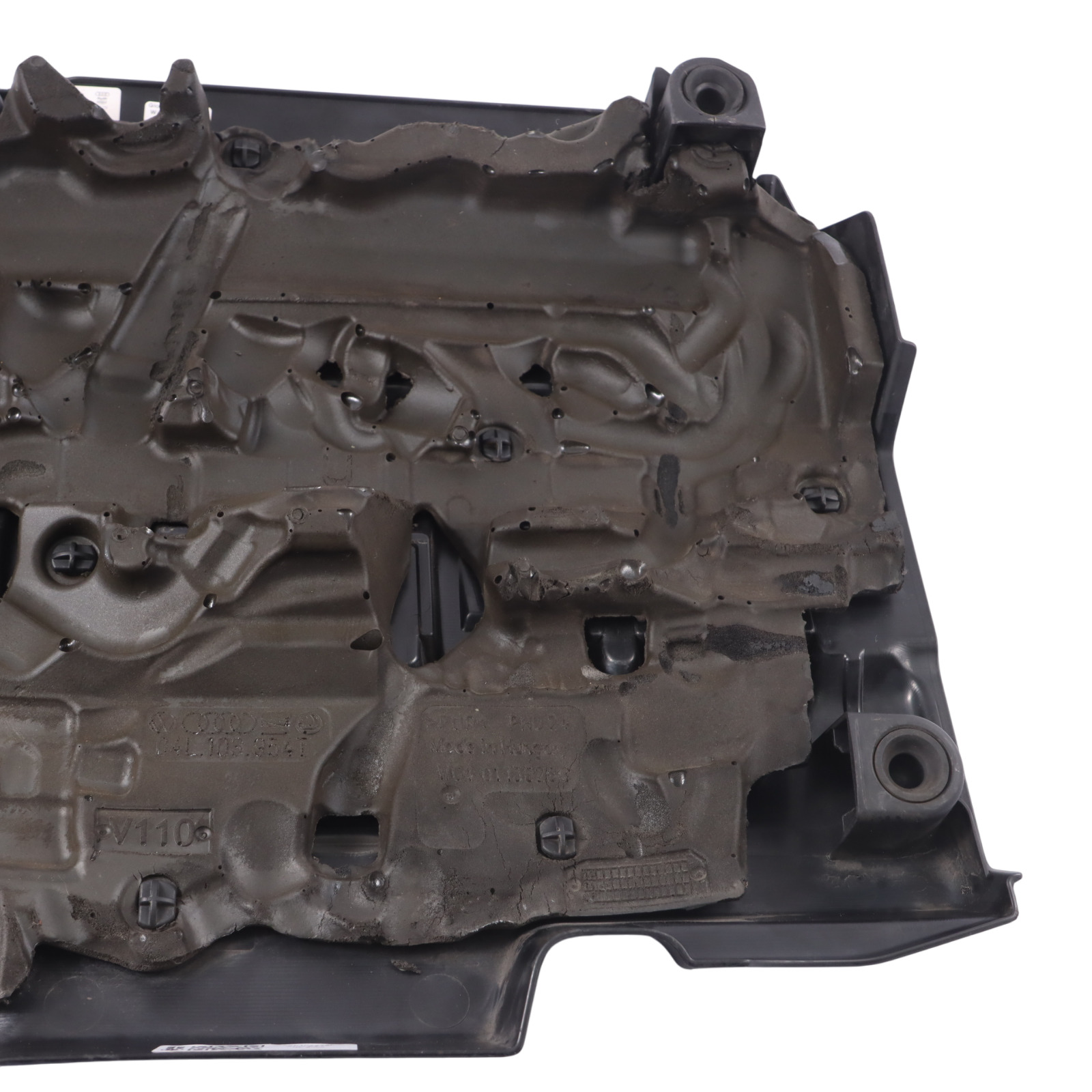 Audi A3 8V 2.0 TDI Diesel Engine Top Cover Panel 04L103925L