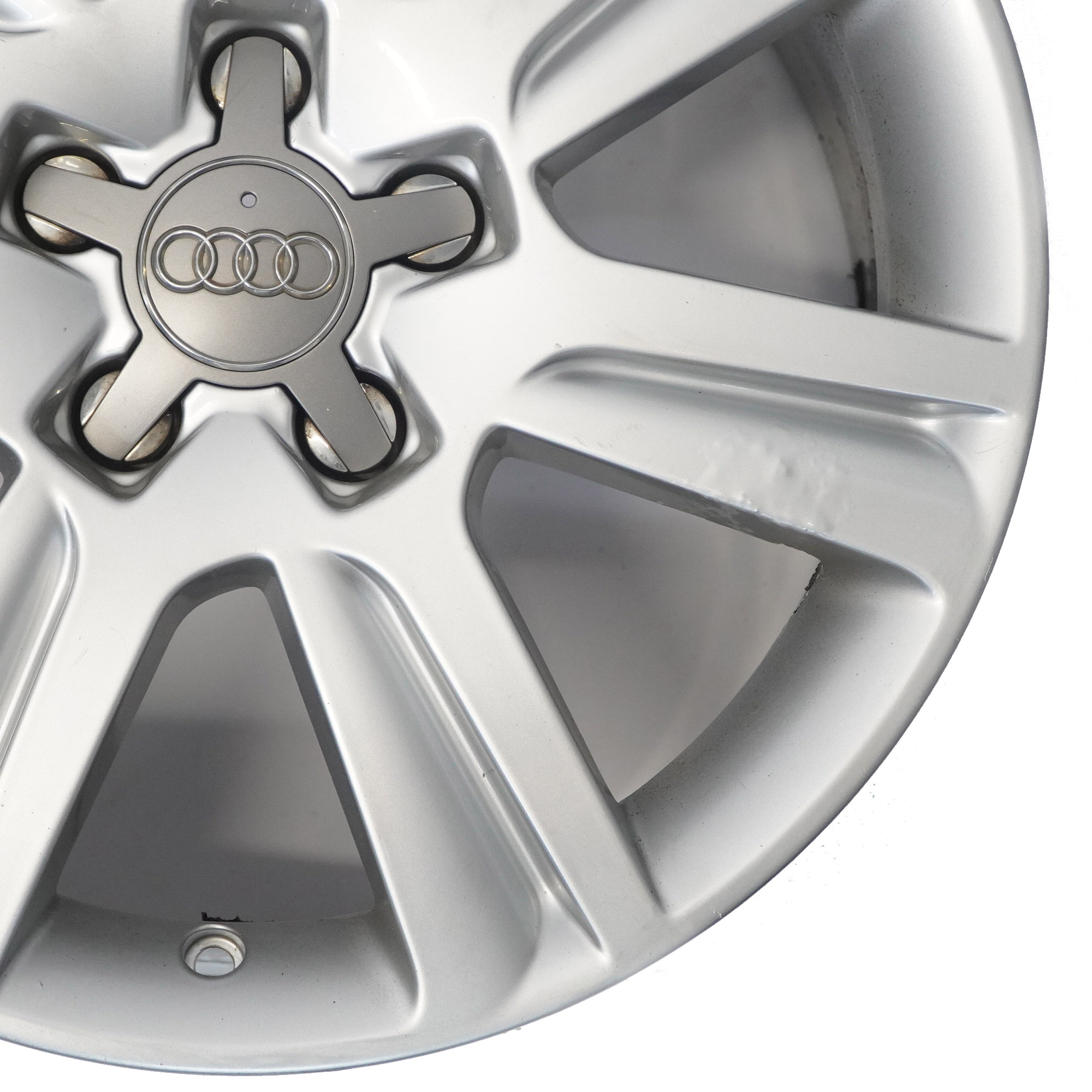 Audi A4 B8 A5 8T Silberne Leichtmetallfelge 17" ET:45 7,5J 8K0601025B