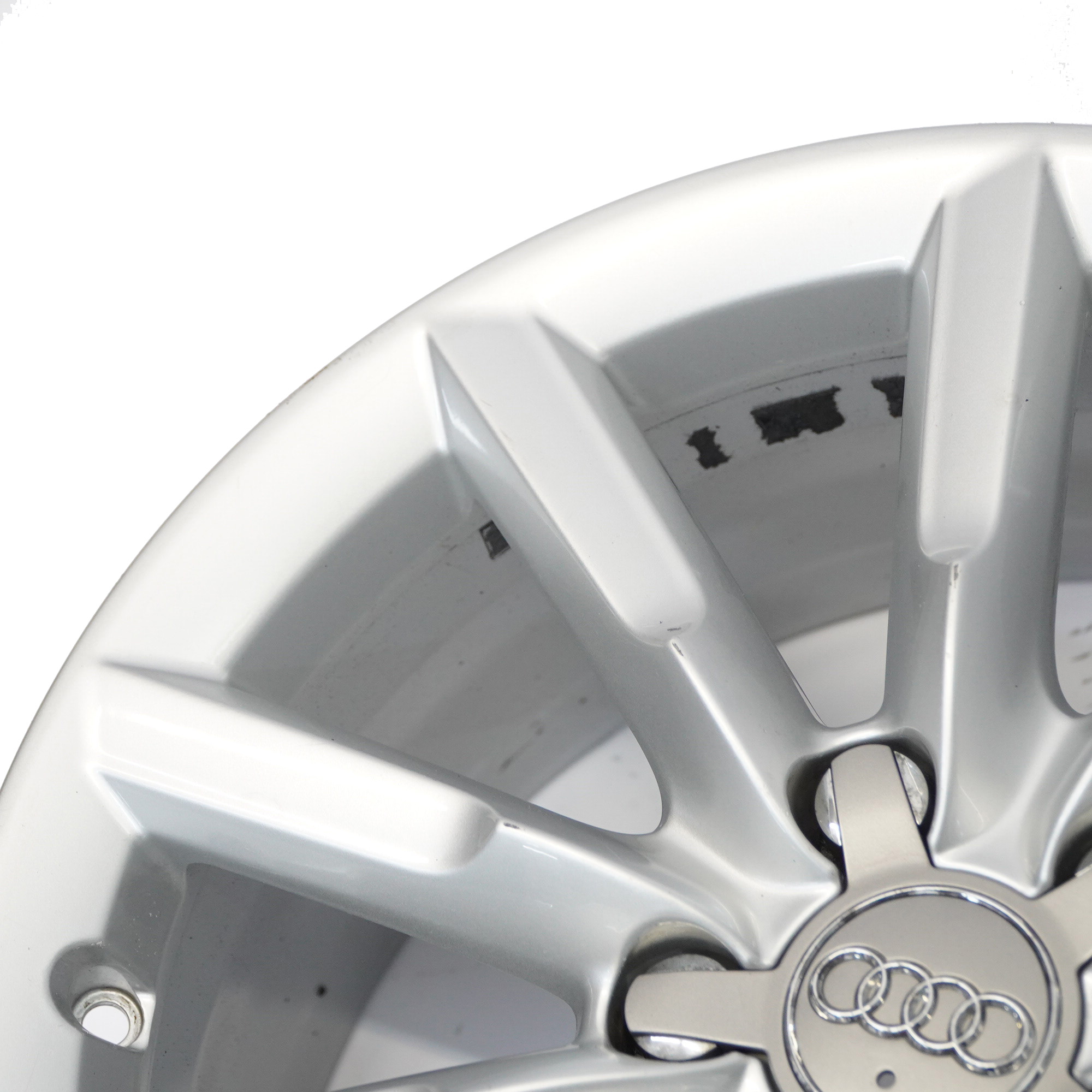 Audi Q3 8U Silberne Leicht Metall Felge 17" 7J ET:43 8U0601025S