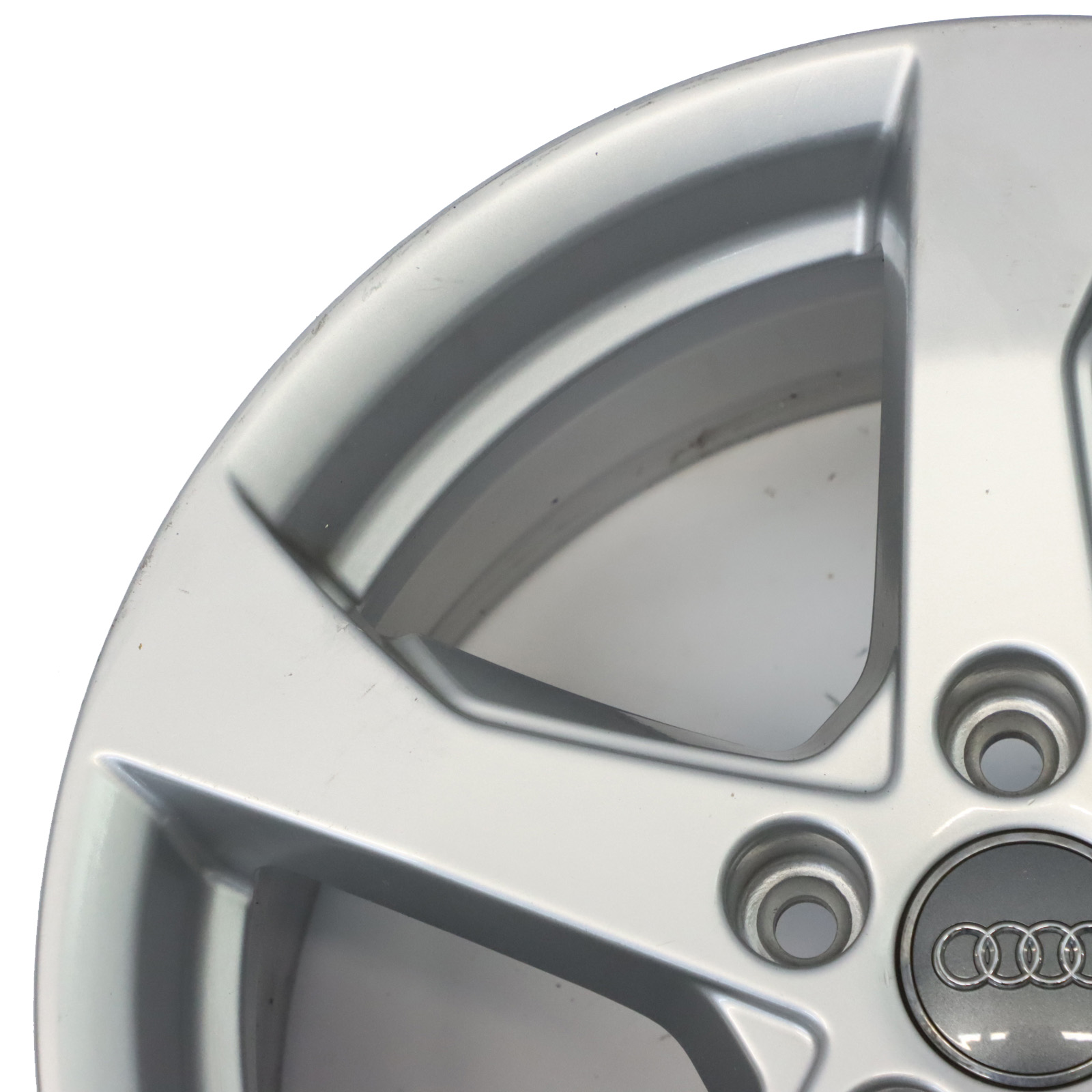 Audi A3 8V Silberne Leichtmetallfelge 17" ET:51 7,5J Sternspeiche 8V0601025CT