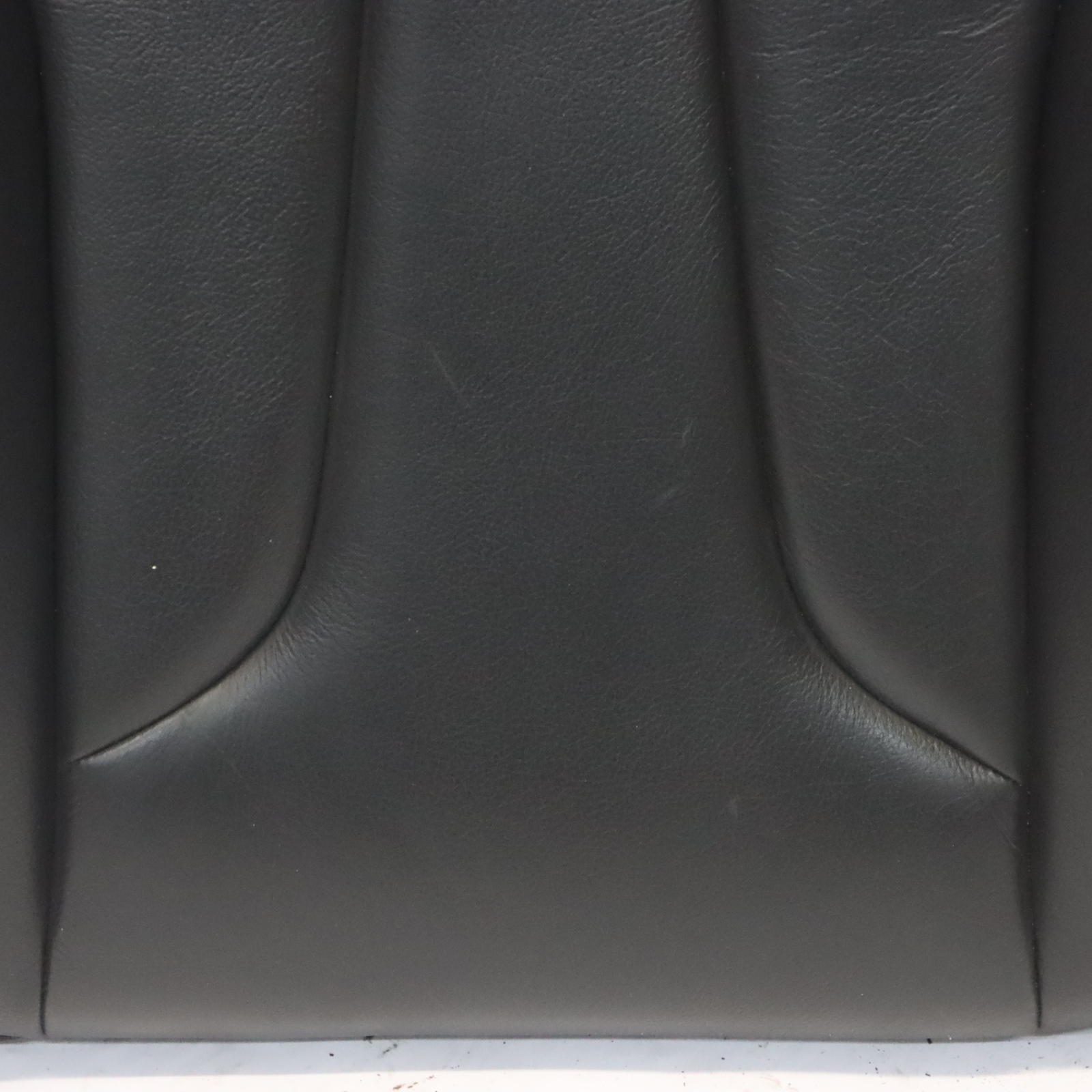 Audi A3 8V Front Seat Back Rest Cover Cushion Leather Right O/S 8V4881806AH