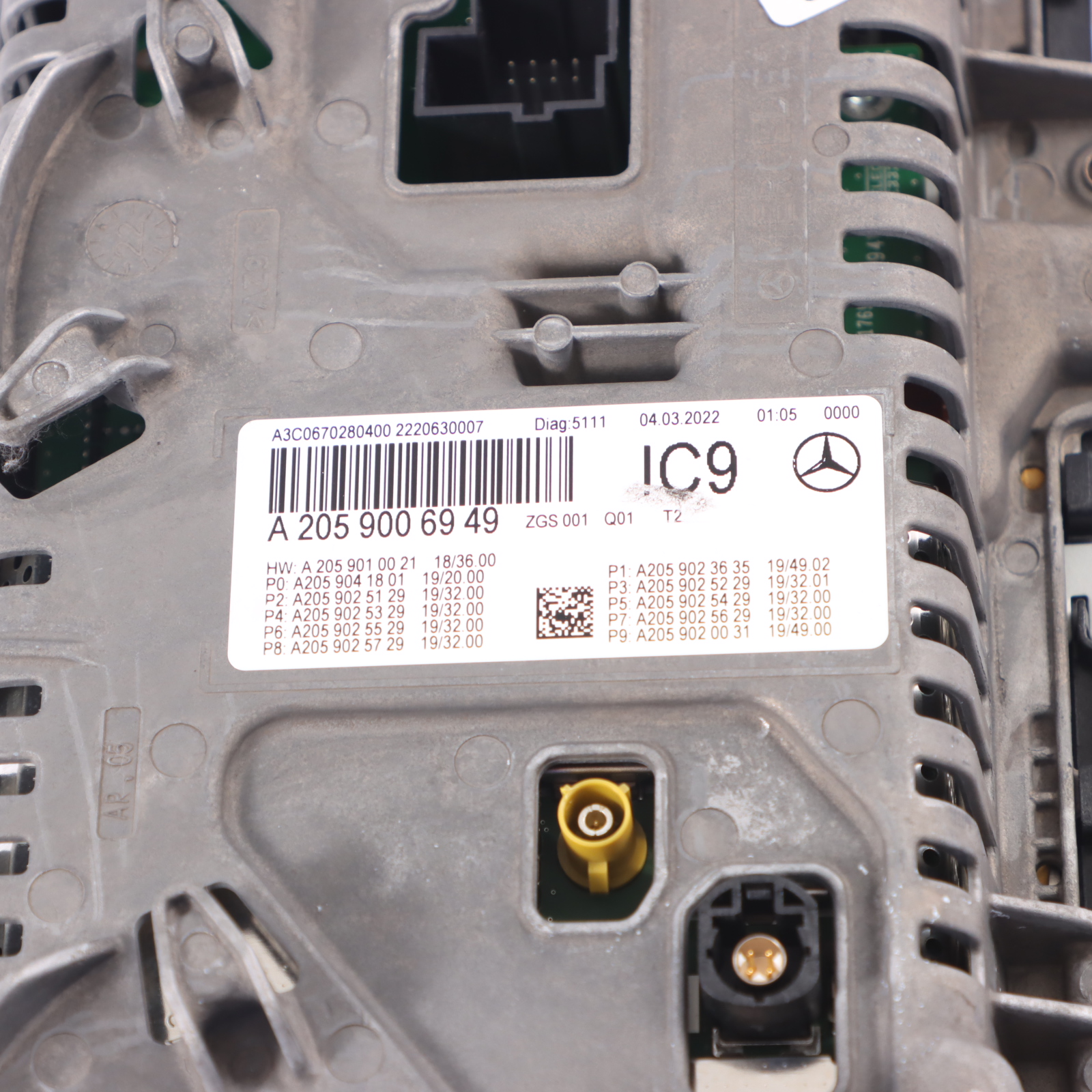 Mercedes W205 Kombiinstrument Tachoanzeige Navi A2059006949