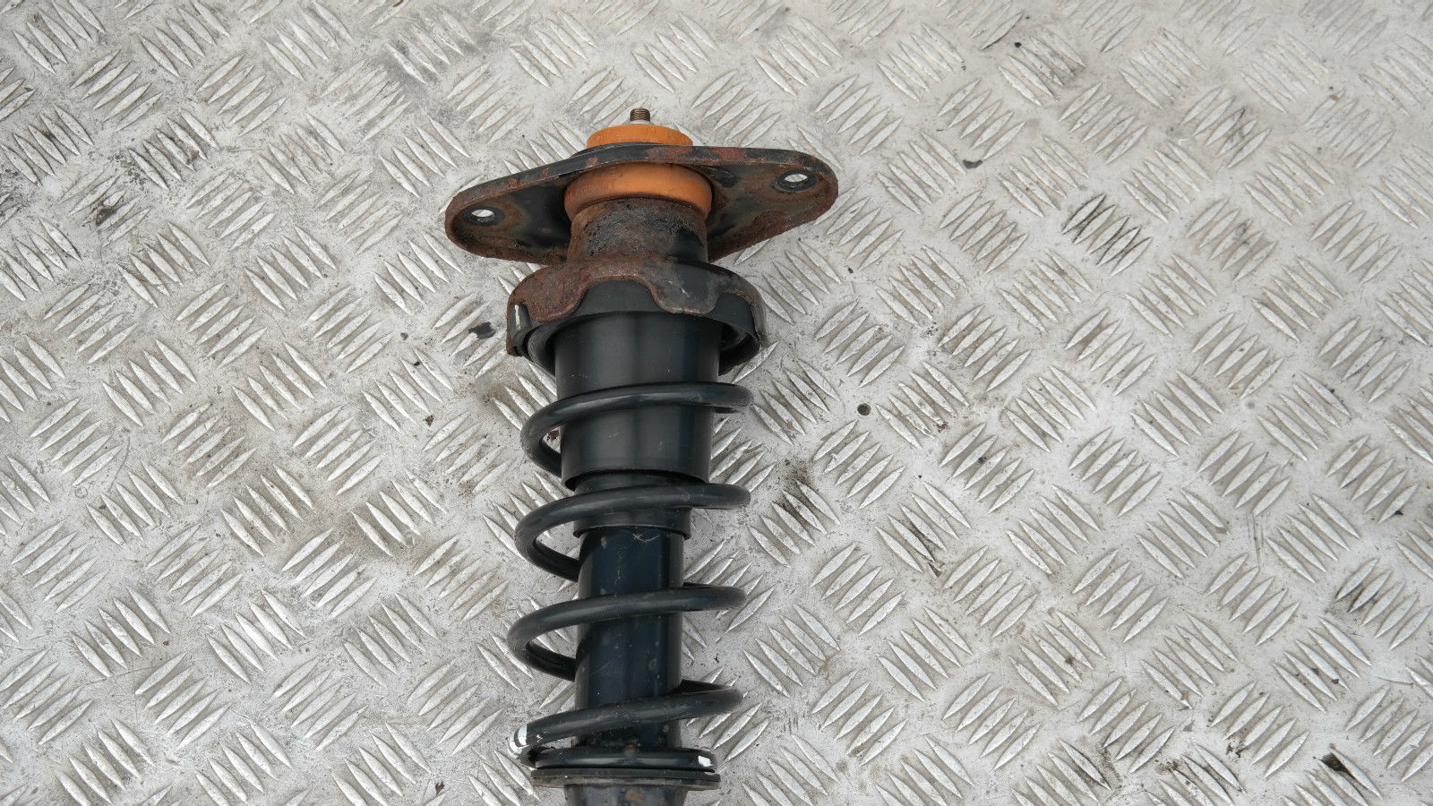 BMW Mini R56 Cooper 1 Coupé REAR LEFT SPRING STRUT SUSPENSION SHOCK ABSORBER