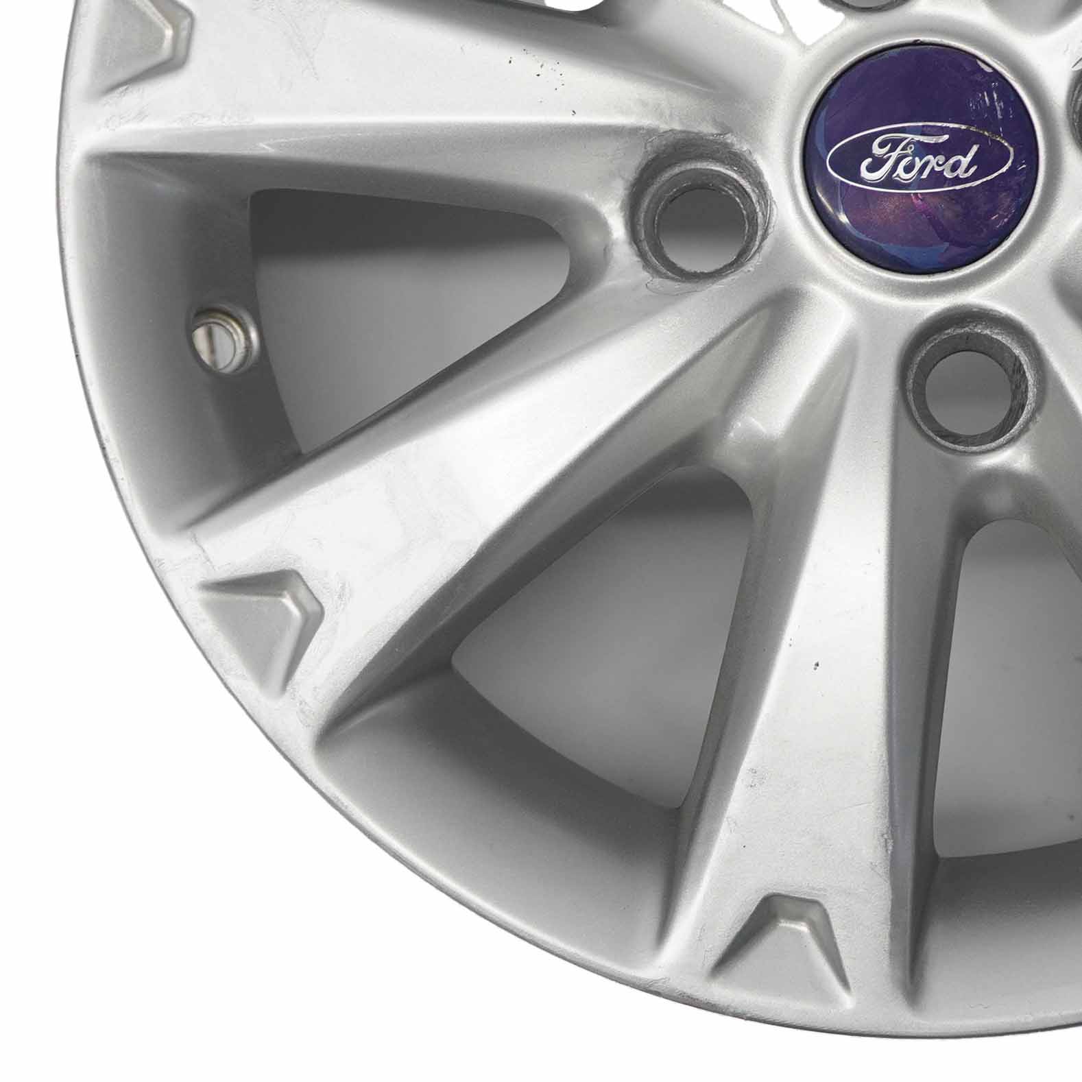 Ford Fiesta MK7 Silberne Leichtmetallfelge 15" 6J ET:47,5 7-Loch 8V21-1007-GA