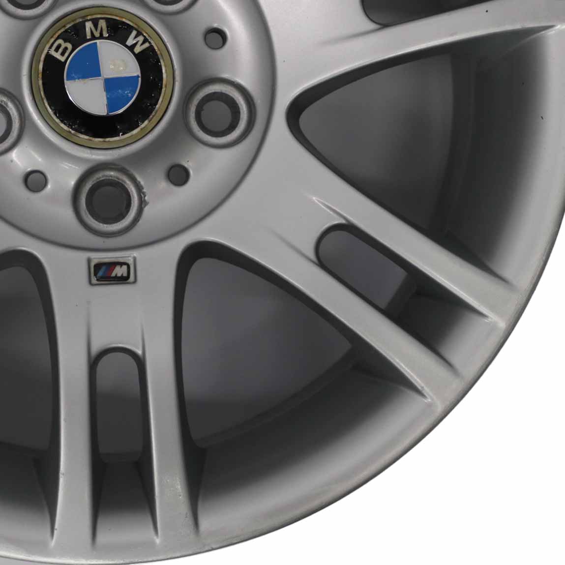 BMW E46 Silberne Leichtmetallfelge 17" M Doppelspeiche 97 7,5J ET:47 2282350