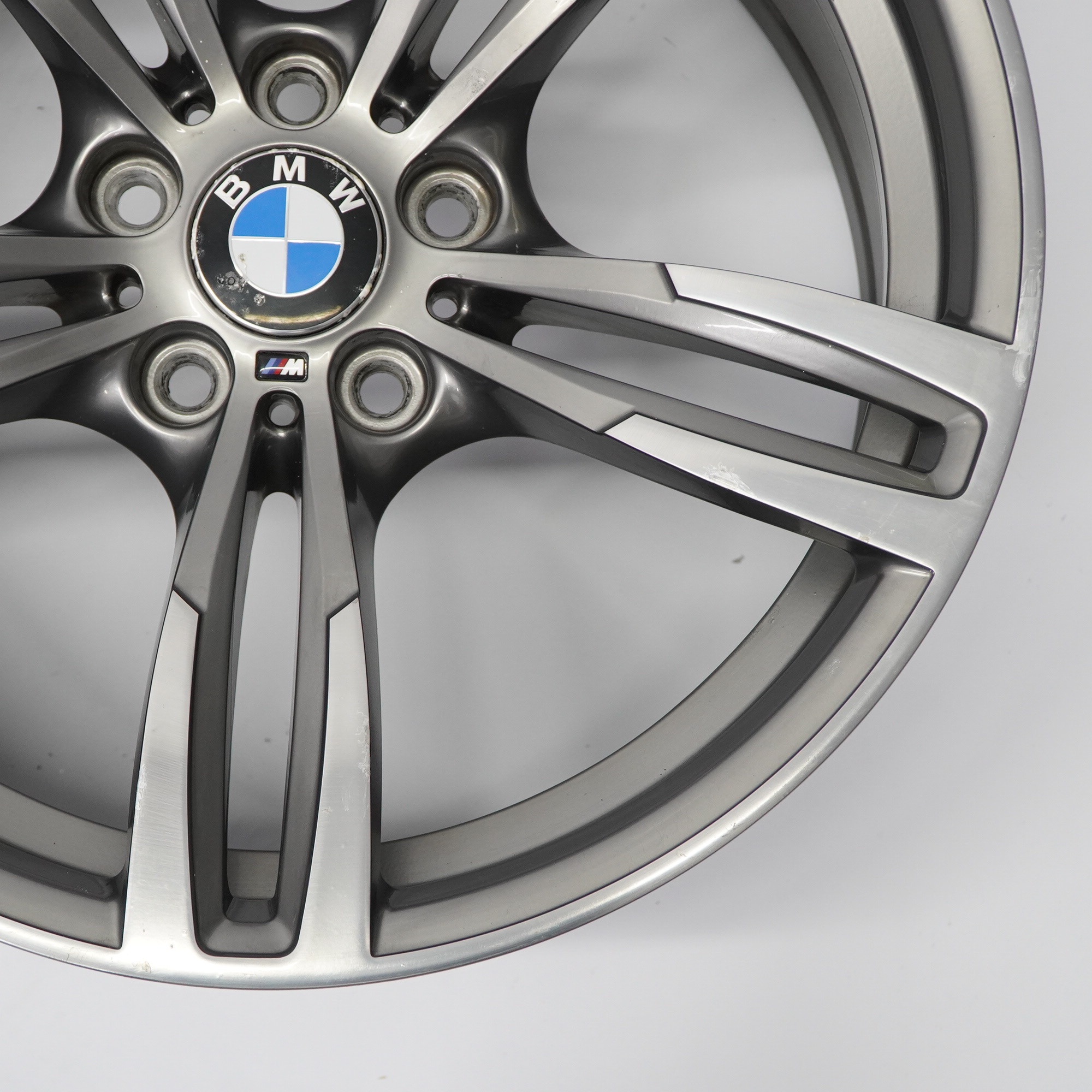 BMW F80 M3 F82 M4 Ferric Jante alliage roues avant grises 19" 9J M Double rayon