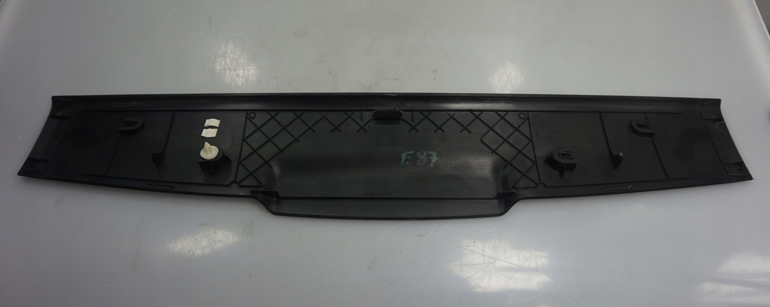 BMW 1 Series E81 E87 E87N Upper Trunk Lid Trim Panel 51497060635 7060635