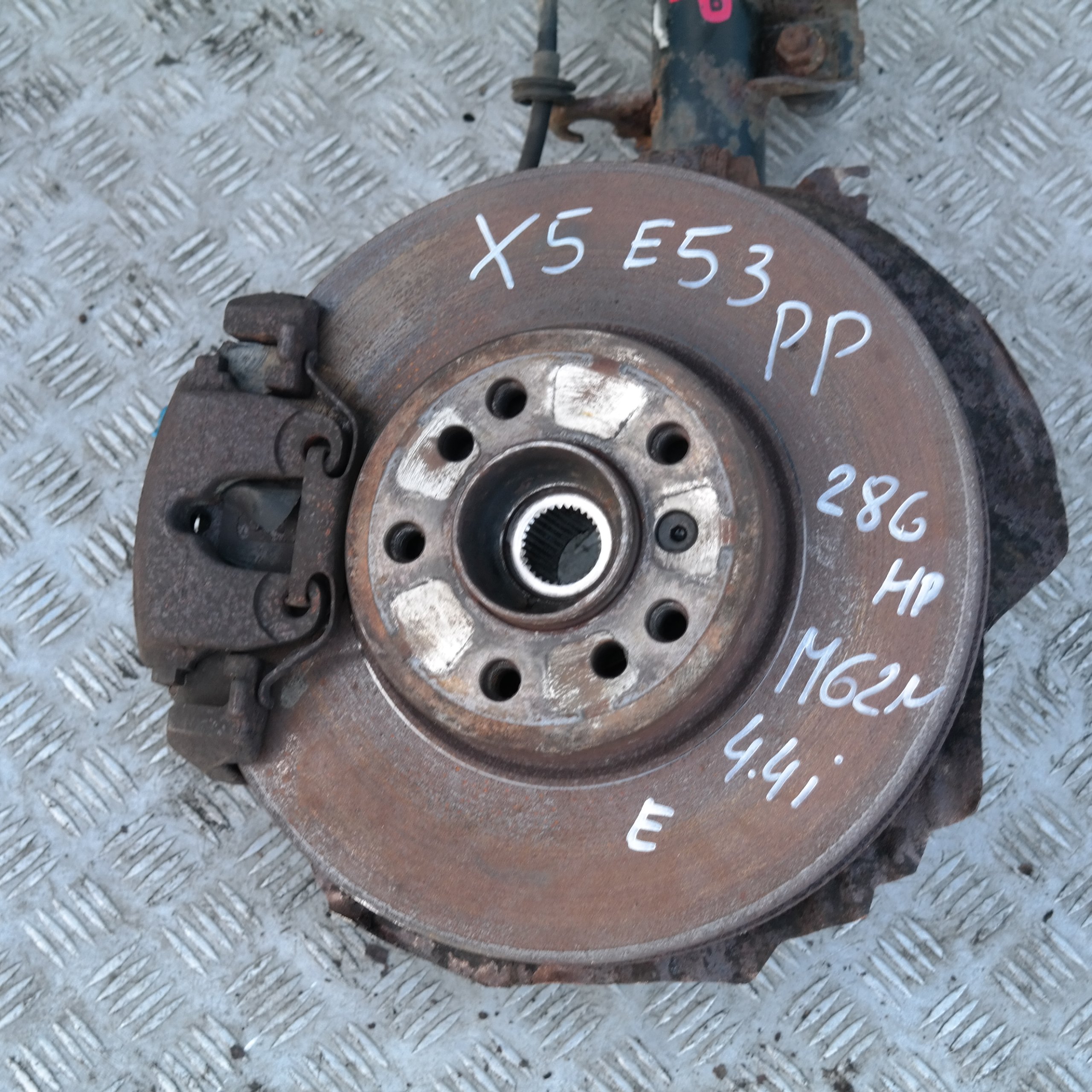 BMW X5 Series E53 Rear Right O/S Suspension Leg Axle Brake Disc