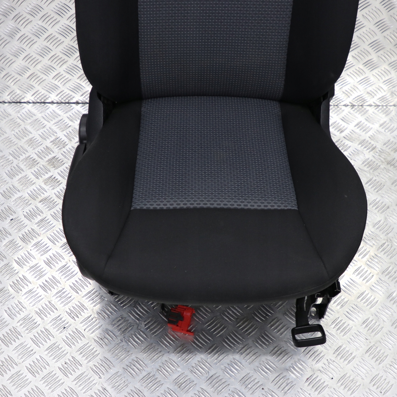 Mercedes-Benz A-Class W169 Cloth Fabric Front Right O/S Seat Black Anthracite