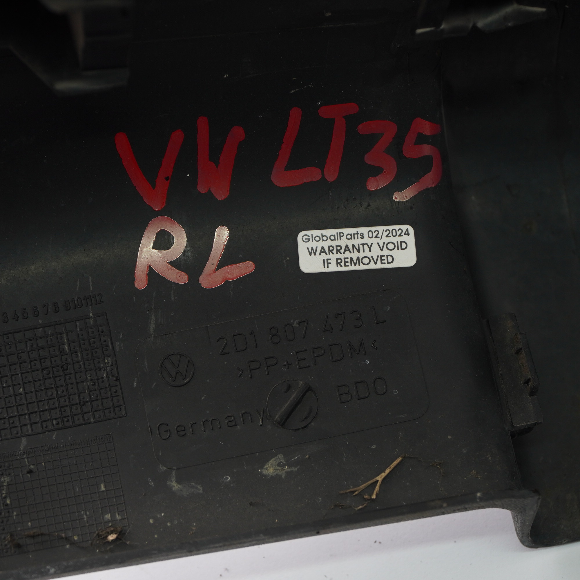 VW Volkswagen LT 35 Hintere Stoßstange Seite Ecke links Zierleiste 2D1807473L