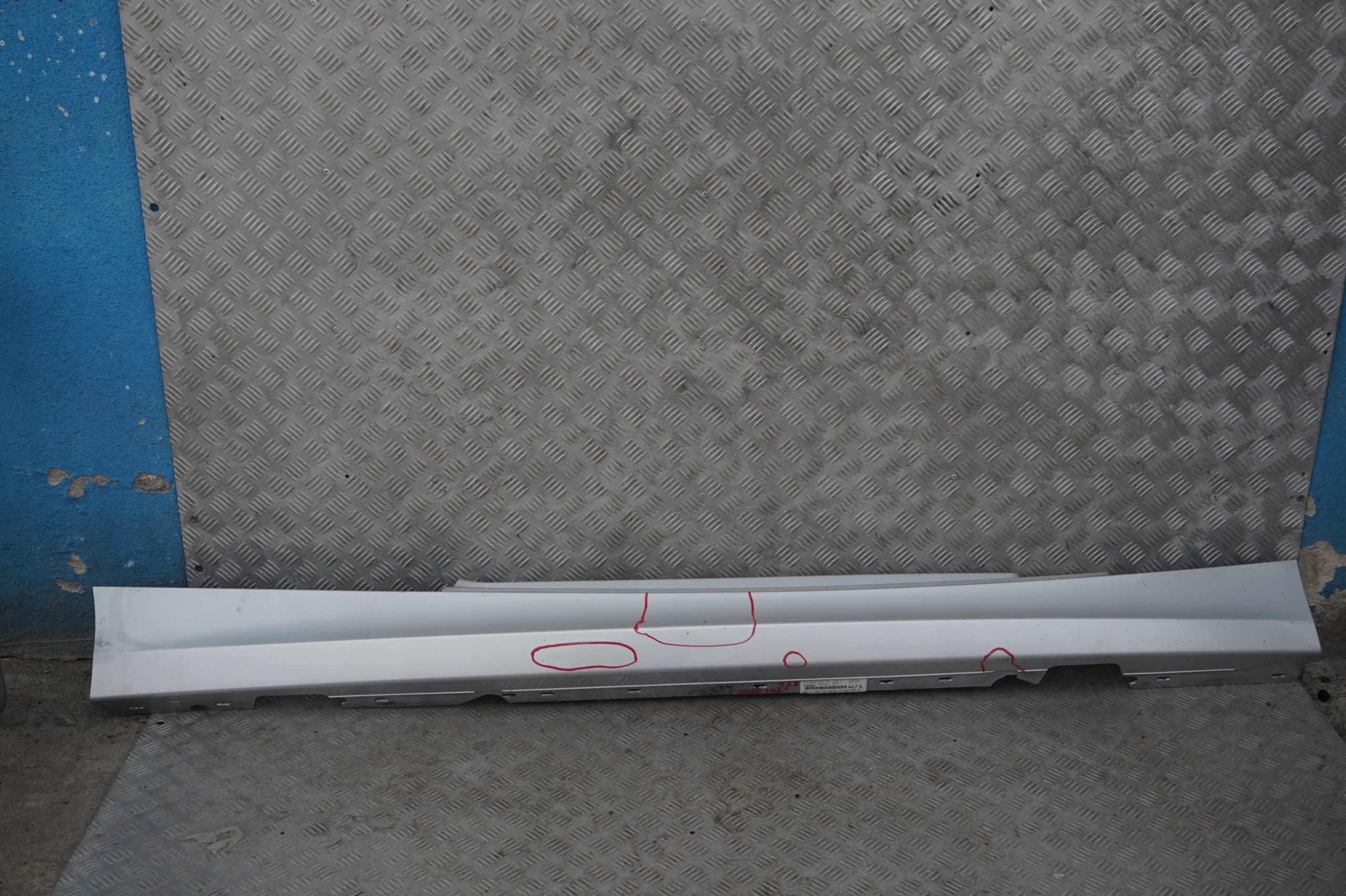 BMW 1 Series 3 E81 E82 E88 Sill strip side skirt right O/S Titansilber Silver