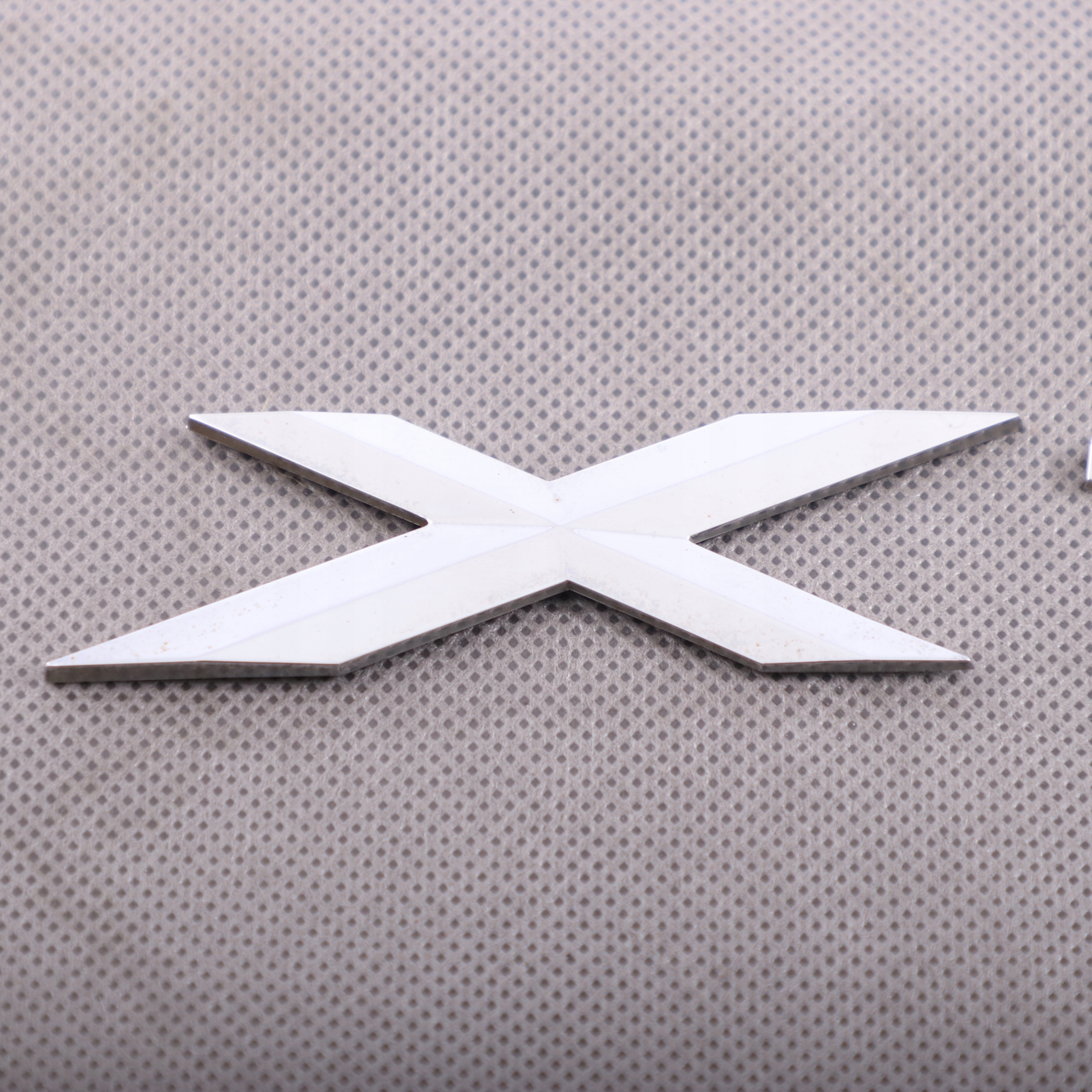 BMW X1 Series E84 Rear Boot Trunk Lid Adhered Lettering Emblem Logo X1