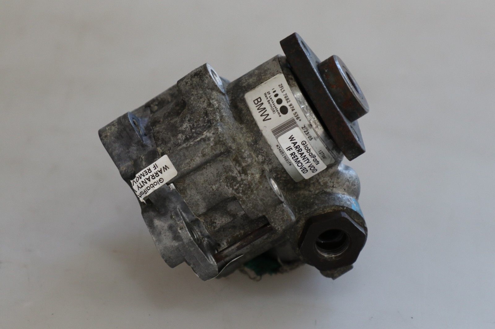 BMW X3 E83 2.0d Diesel M47N2 Servolenkungs Pumpe 3405196