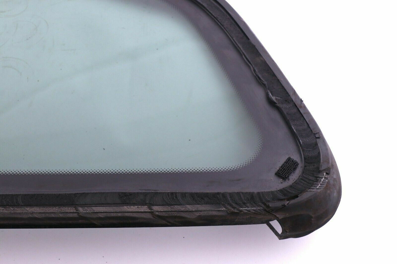 BMW X3 E83 LCI Trim Side Glass Window Rear Right O/S Glanzschwarz AS3