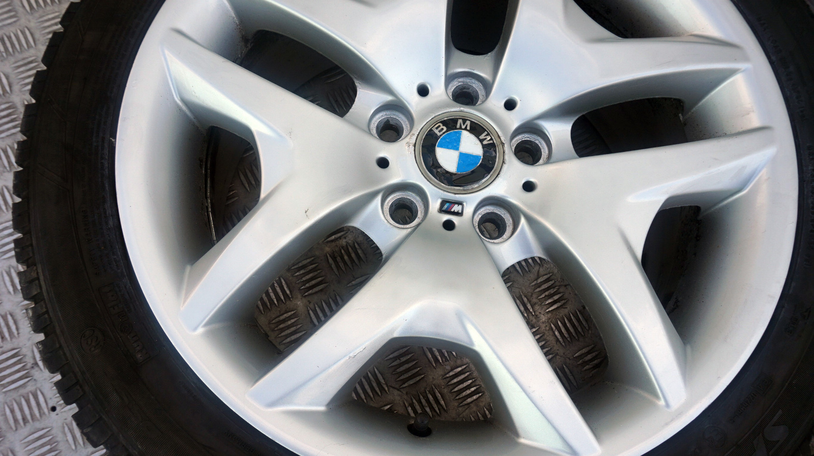 BMW X3 Series E83 Complete Set 4x Wheel with Tyres 18" M double spoke 192