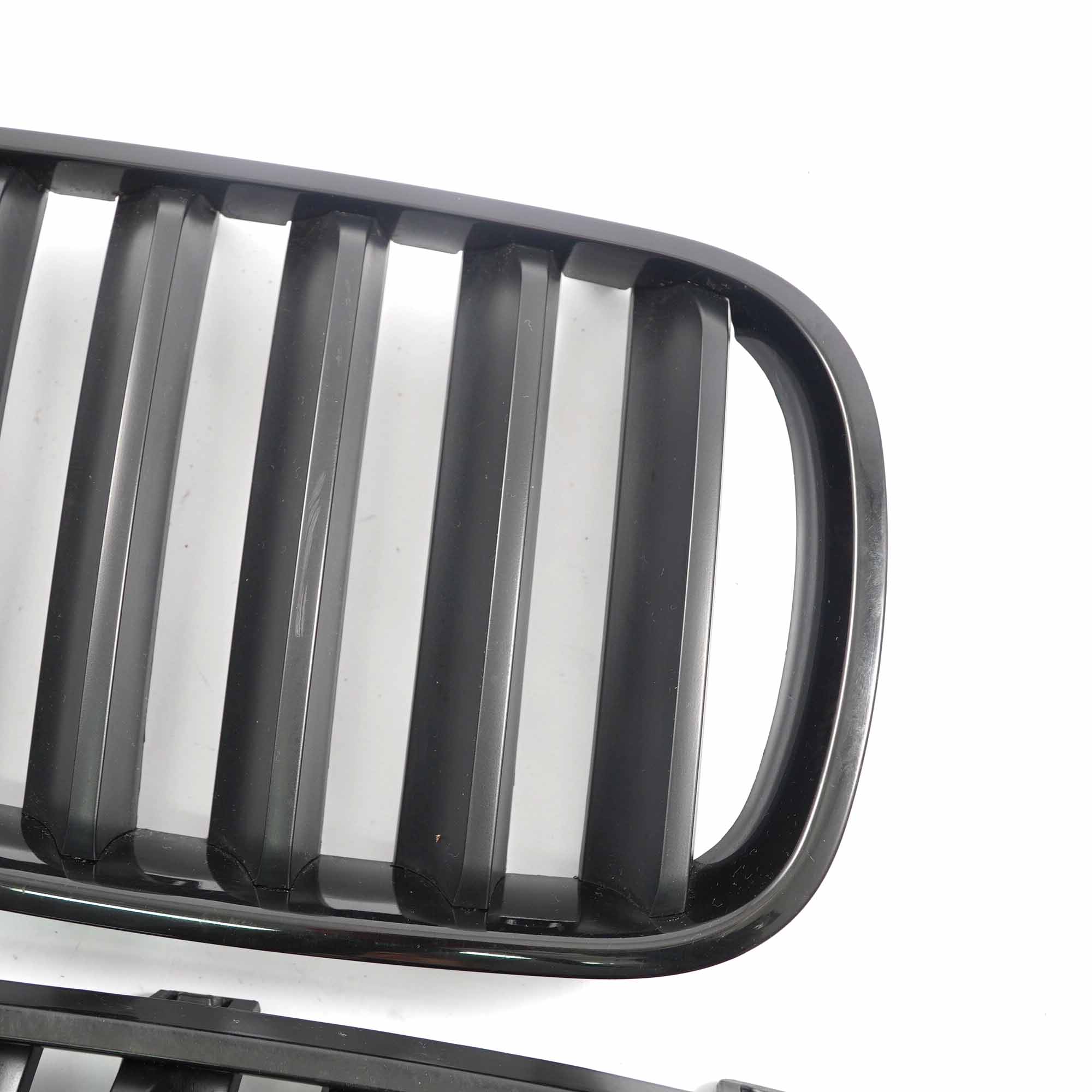 BMW X3 E83 LCI Front Bumper Centre Grille Kidney Left Right Set 3420087 3420088