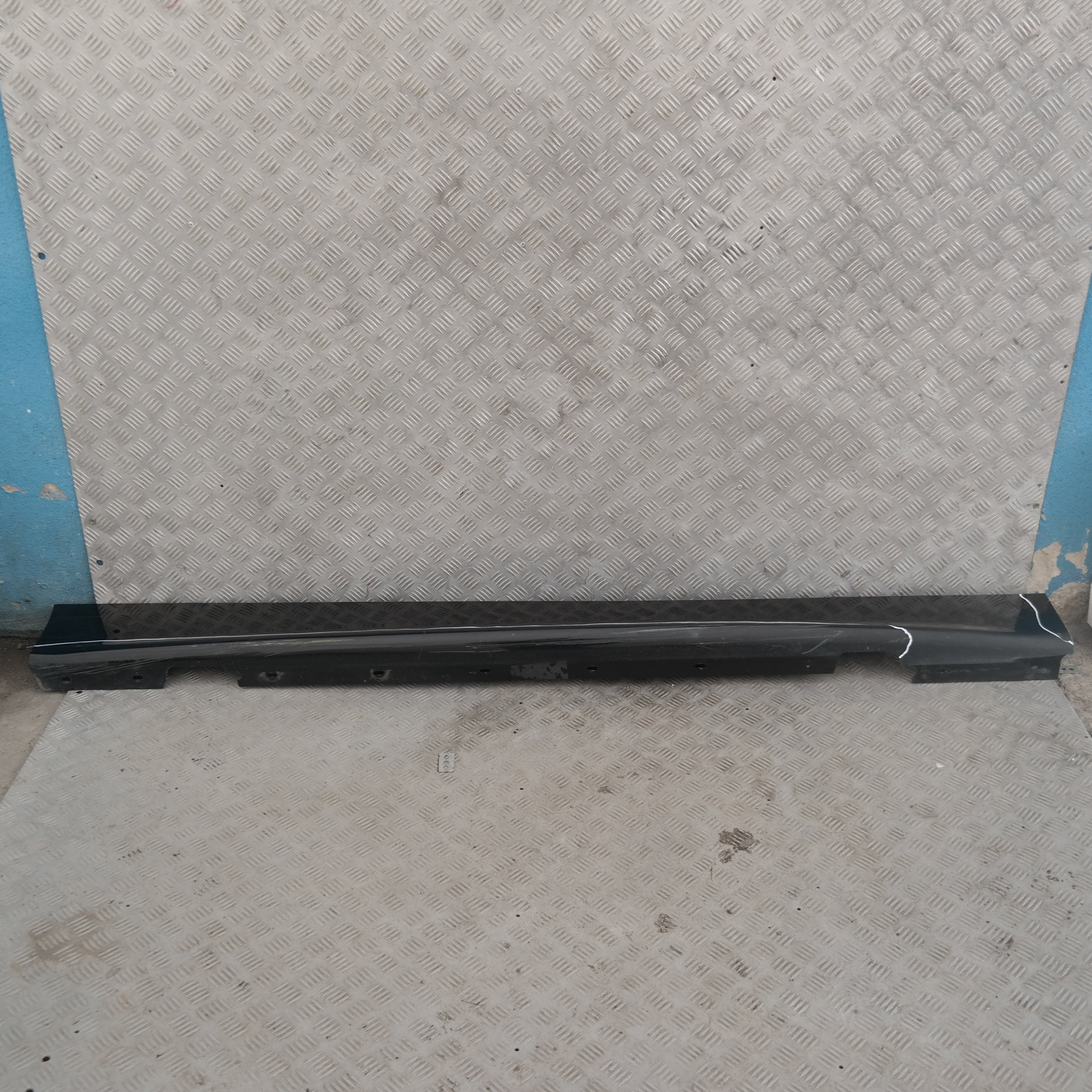 BMW 1 Series 14 E87 Sill Strip Side Skirt Right O/S Black 2 Schwarz II - 668