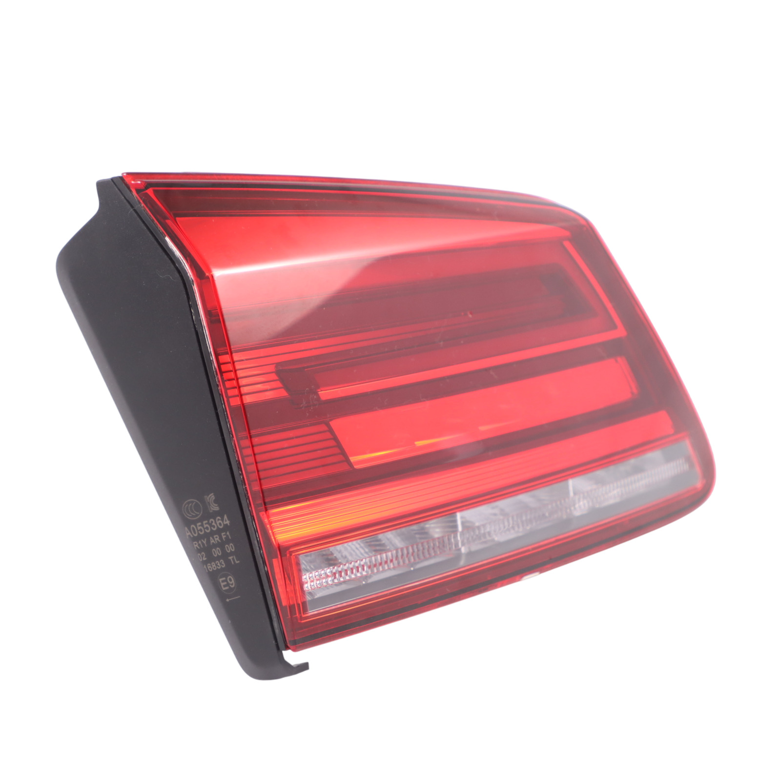 VW Volkswagen Golf SV Boot Lid Tail Light Rear Lamp Inner Left N/S 510945093P