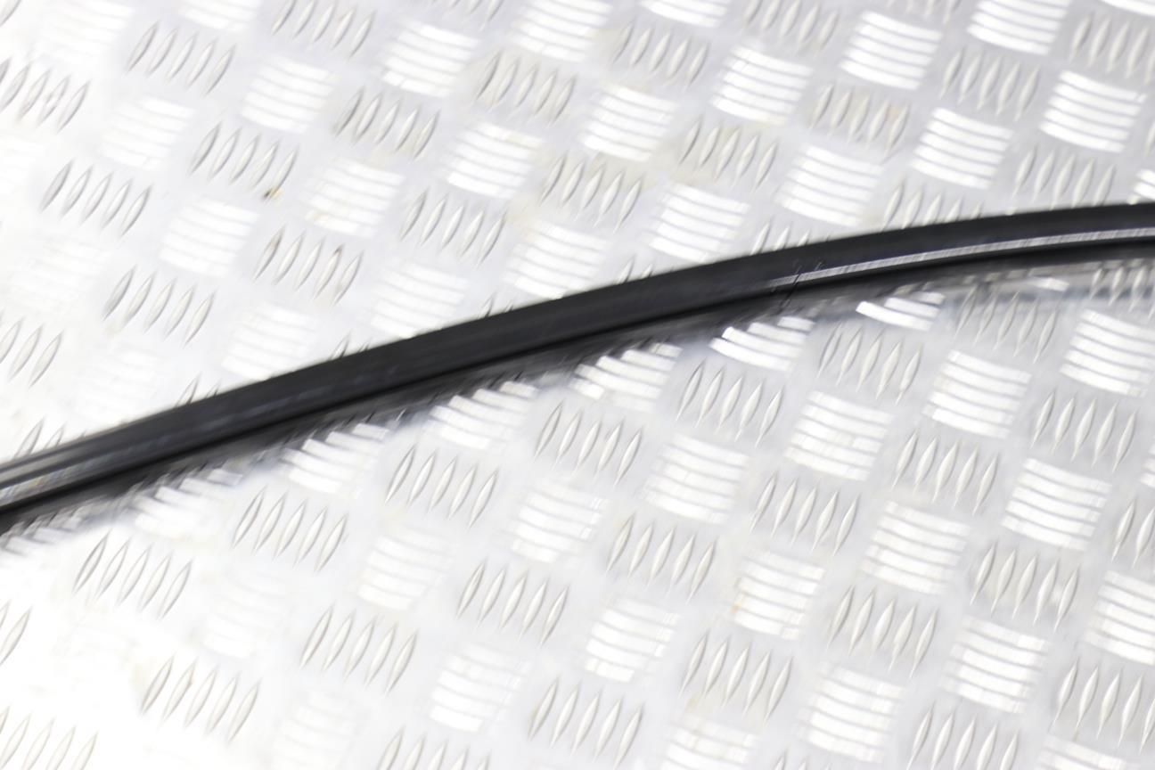 BMW 3 Series E91 E91N LCI Moulding Trim Strip Side Frame Right O/S Glanzschwarz