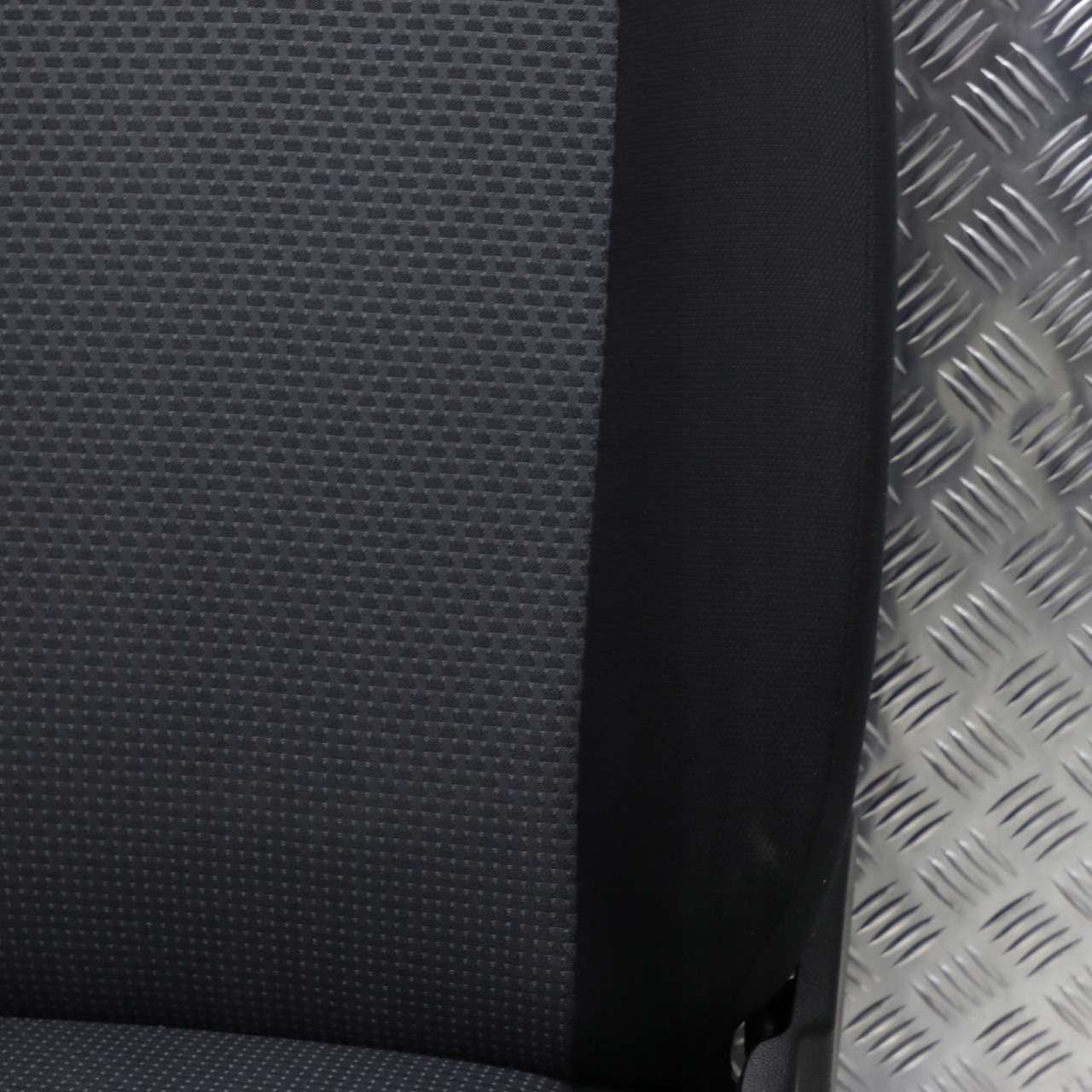 Mercedes-Benz A-Class W169 Cloth Fabric Front Right O/S Seat Black Anthracite